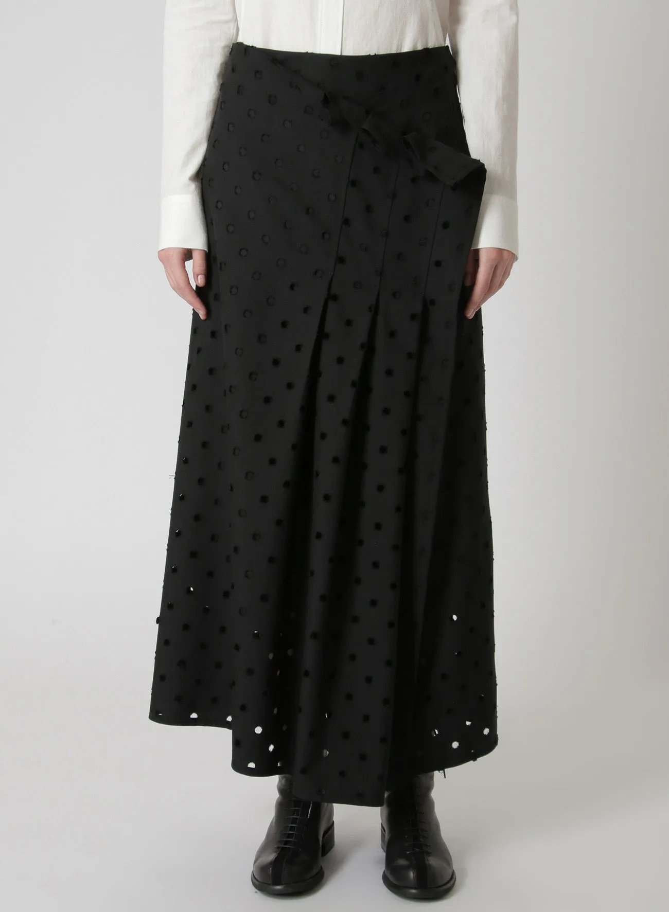 WOOL/POLYESTER GABARDINE PLEATED WRAP SKIRT sold by Yohji Yamamoto product image thumbnail 4