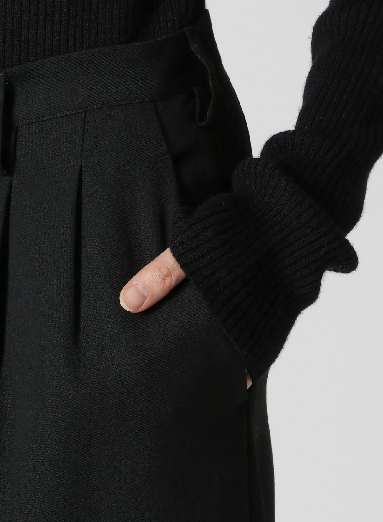 WOOL GABARDINE TAPERED DOUBLE PLEATED PANTS sold by Yohji Yamamoto product image thumbnail 5