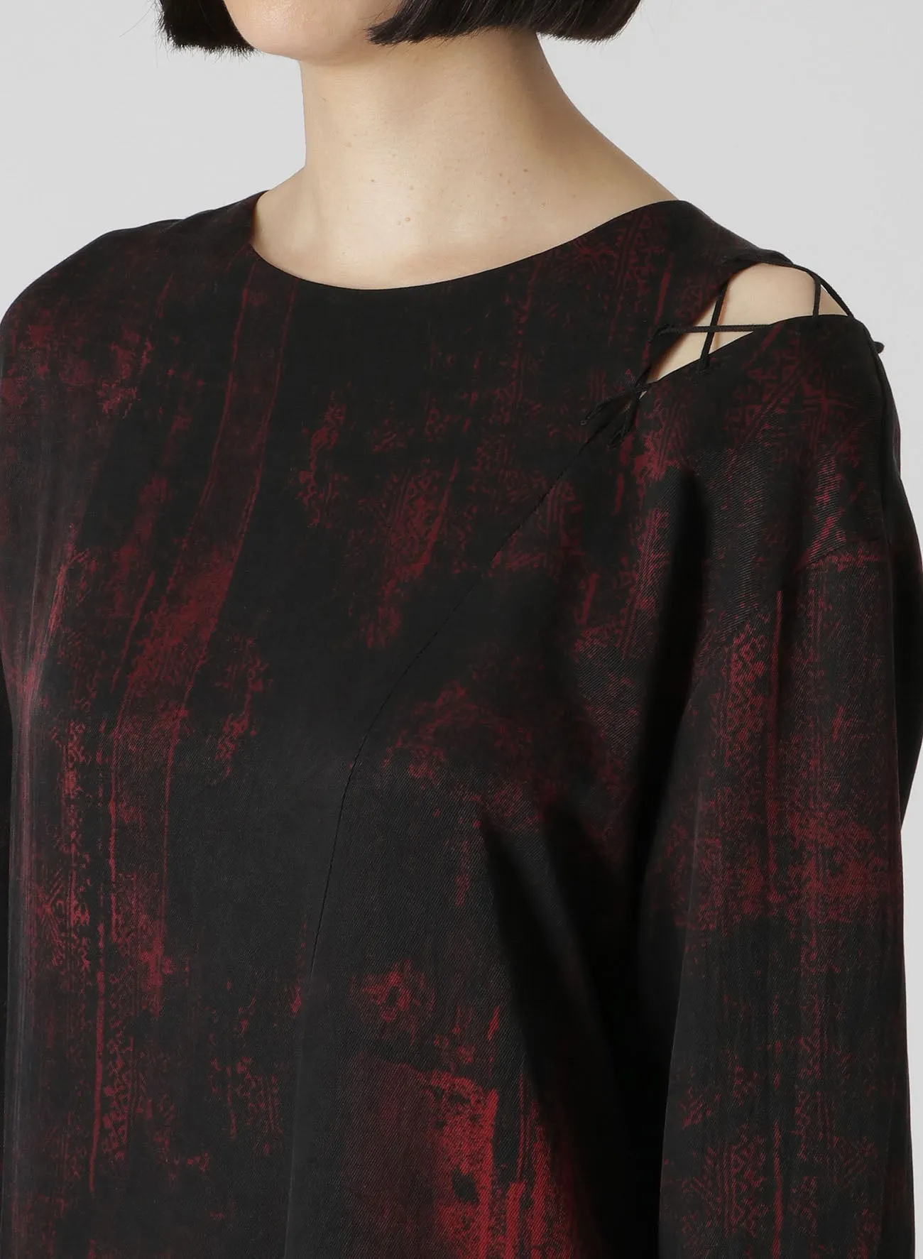 CUPRO/RAYON TWILL LACE-UP SHOULDER DETAIL TOP sold by Yohji Yamamoto product image thumbnail 5