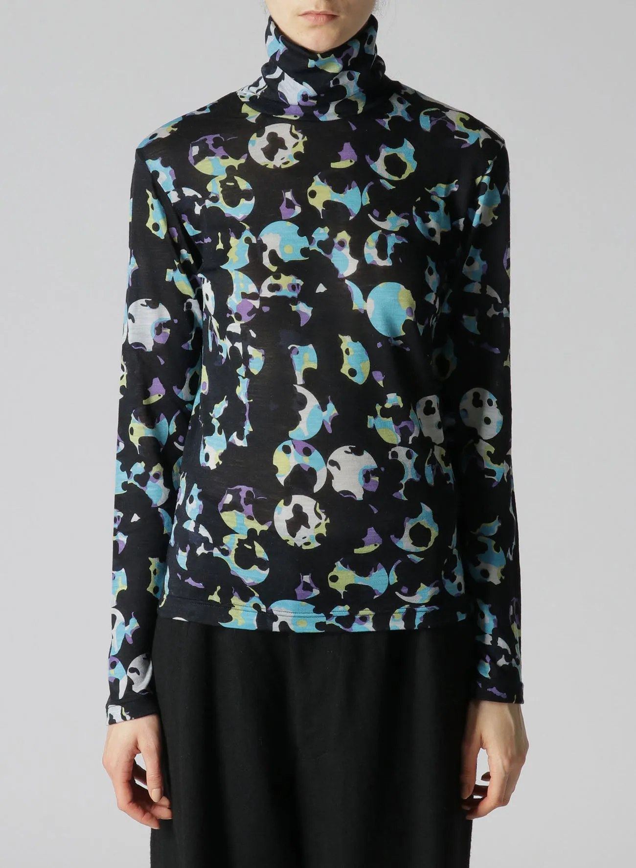 WOOL JERSEY DOT PRINT LONG SLEEVE TURTLENECK sold by Yohji Yamamoto product image thumbnail 4