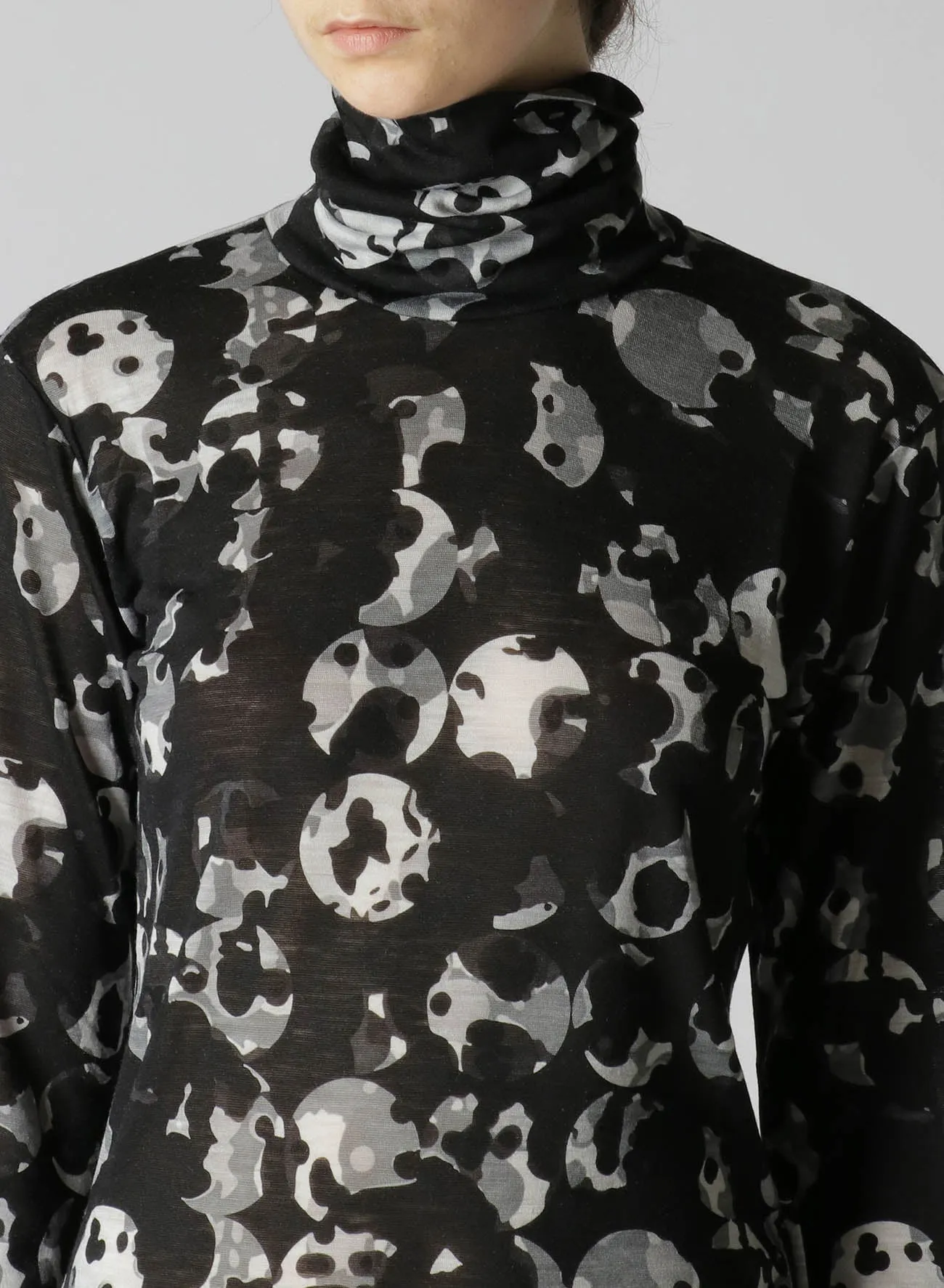 WOOL JERSEY DOT PRINT LONG SLEEVE TURTLENECK sold by Yohji Yamamoto product image thumbnail 5