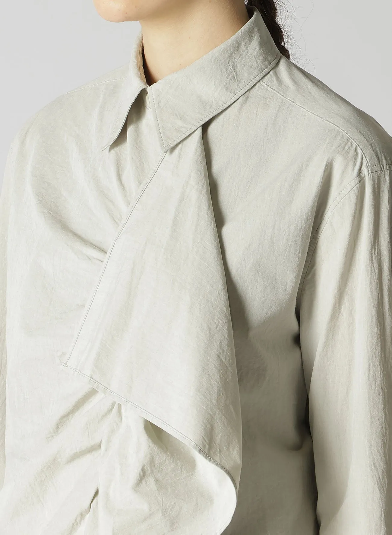 COTTON CHAMBRAY FRONT GATHERED BLOUSE sold by Yohji Yamamoto product image thumbnail 5