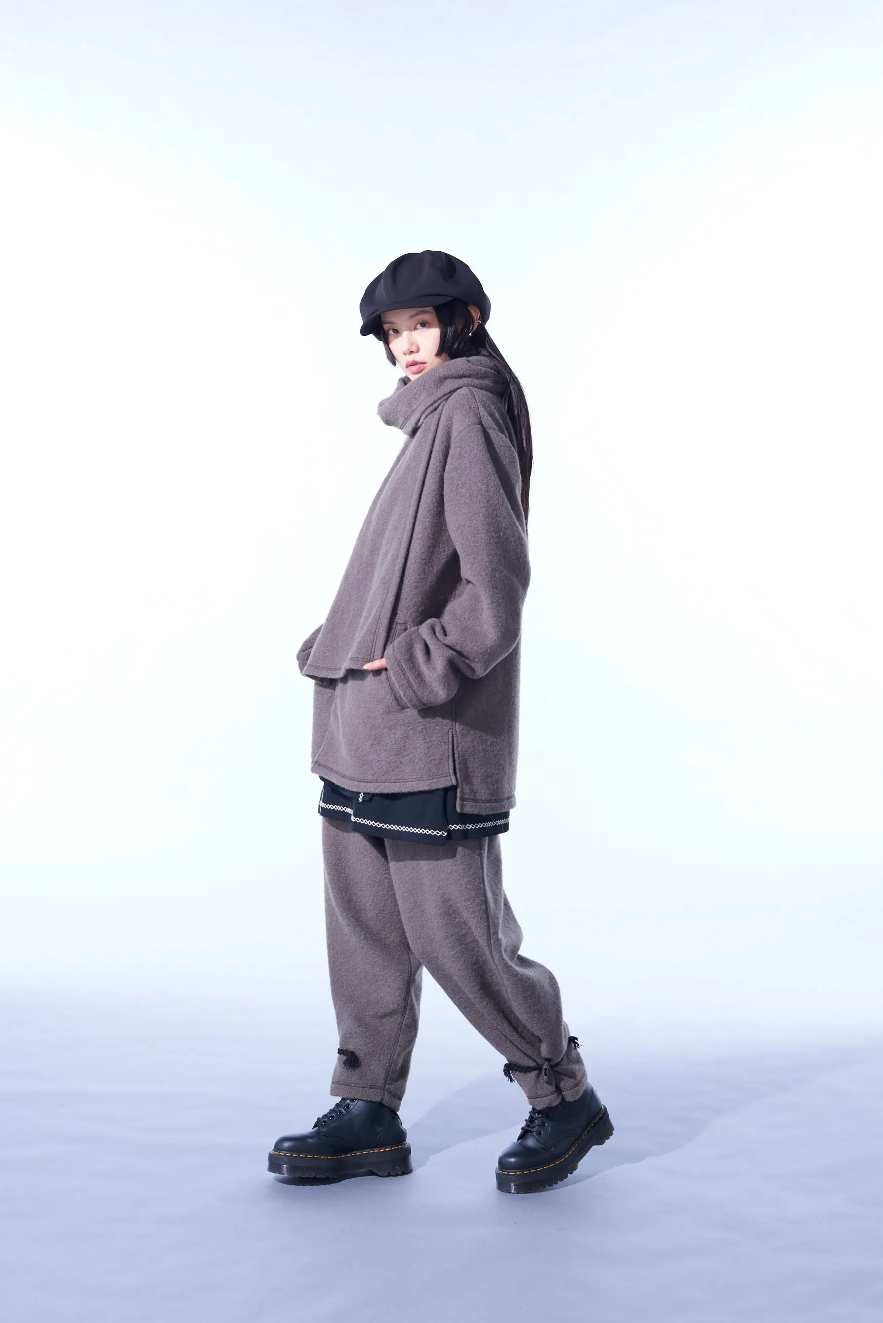 PE/W SLIVER JERSEY SARUEL PANTS WITH TOGGLE BUTTONS AT HEM sold by Yohji Yamamoto product image thumbnail 5