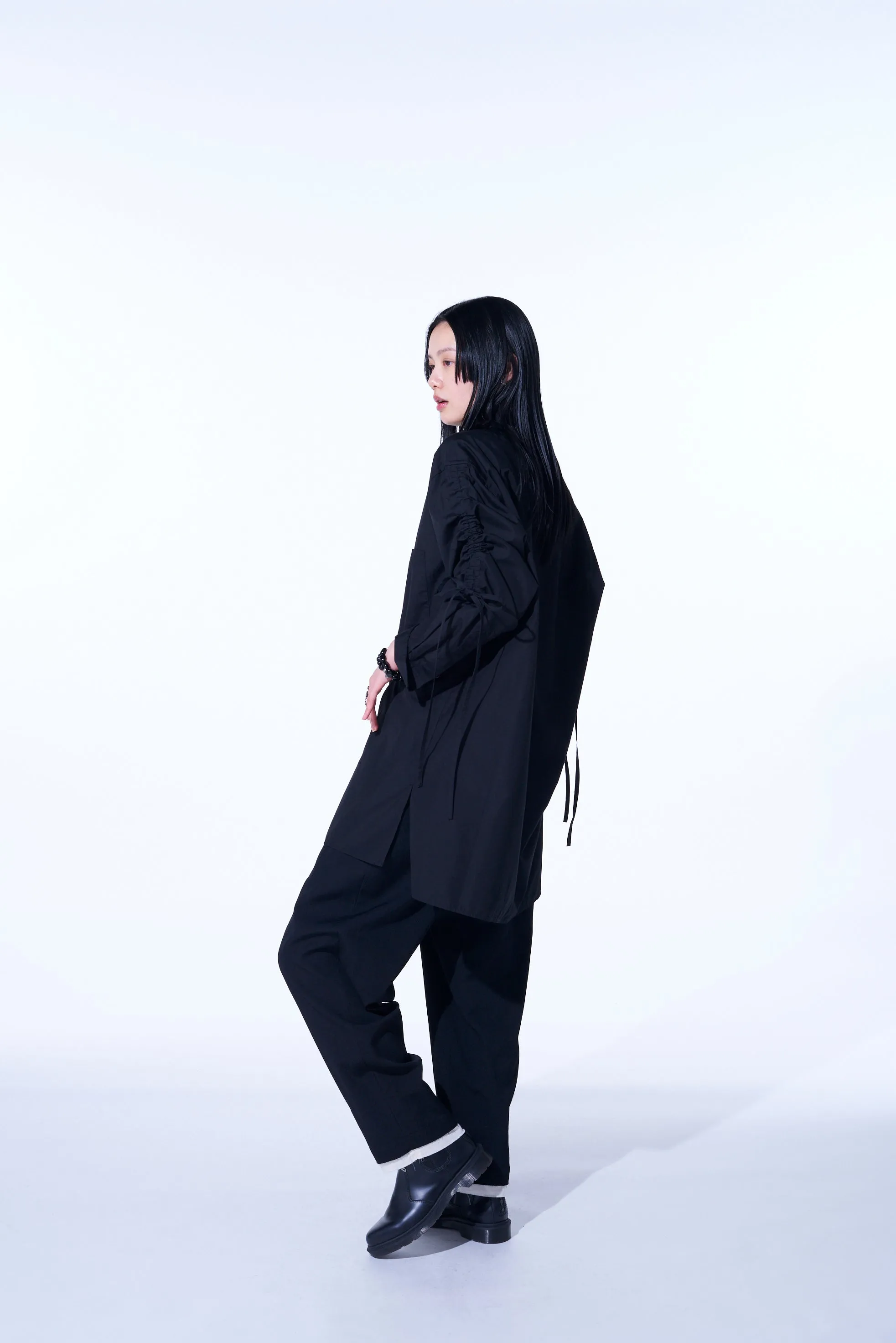 COTTON BROAD CLOTH OVERSIZED SHIRT WITH GATHERED STRINGS sold by Yohji Yamamoto product image thumbnail 3