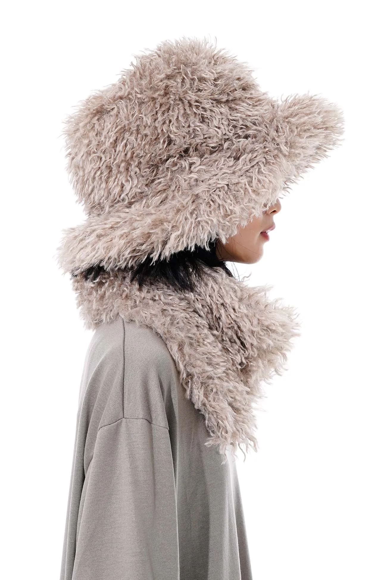 POUDRE ECO FUR NECK WARMER sold by Yohji Yamamoto product image thumbnail 5