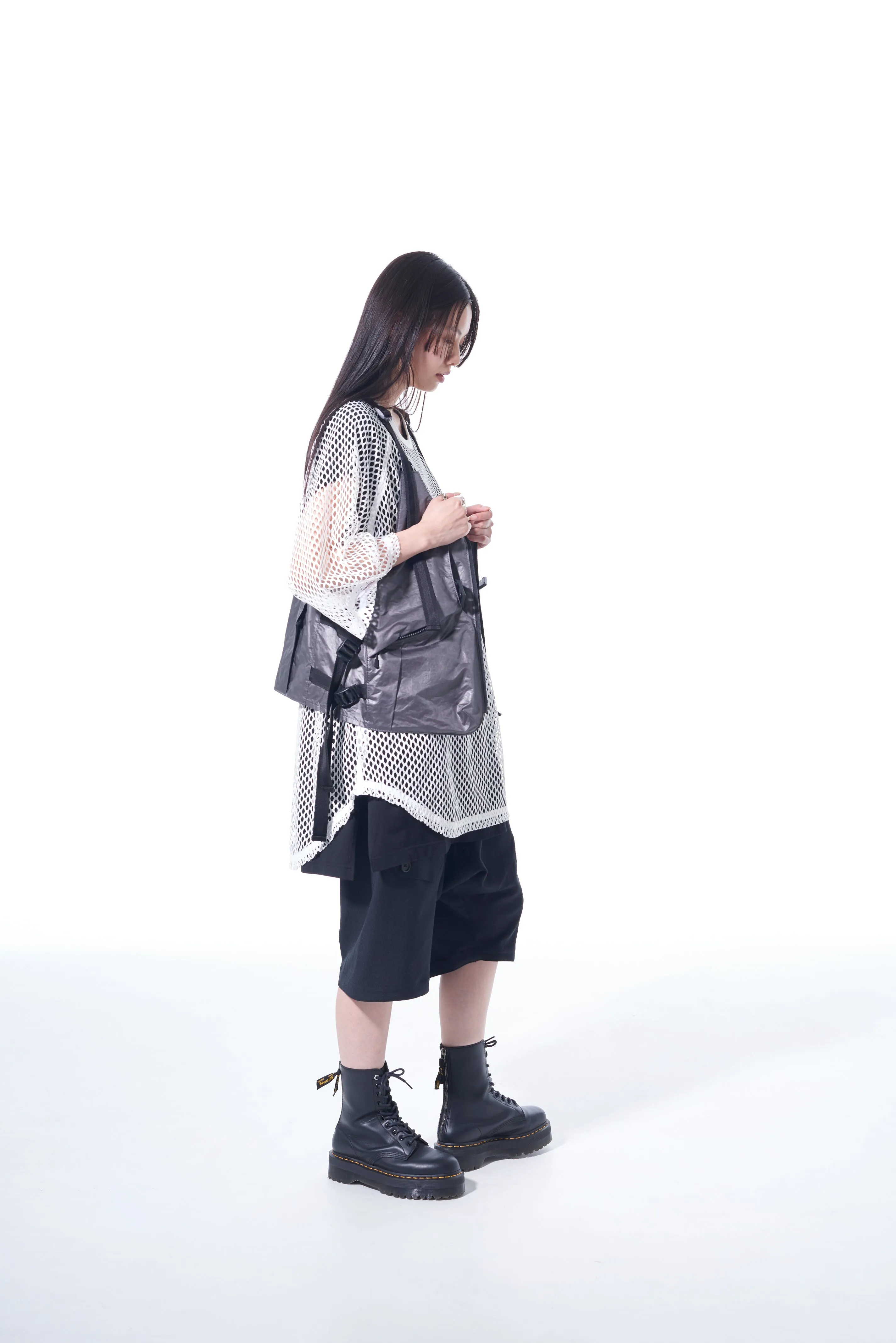 PE/NY WATER REPELLENT TAFFETA MULTI-POCKET TECH VEST sold by Yohji Yamamoto product image thumbnail 4