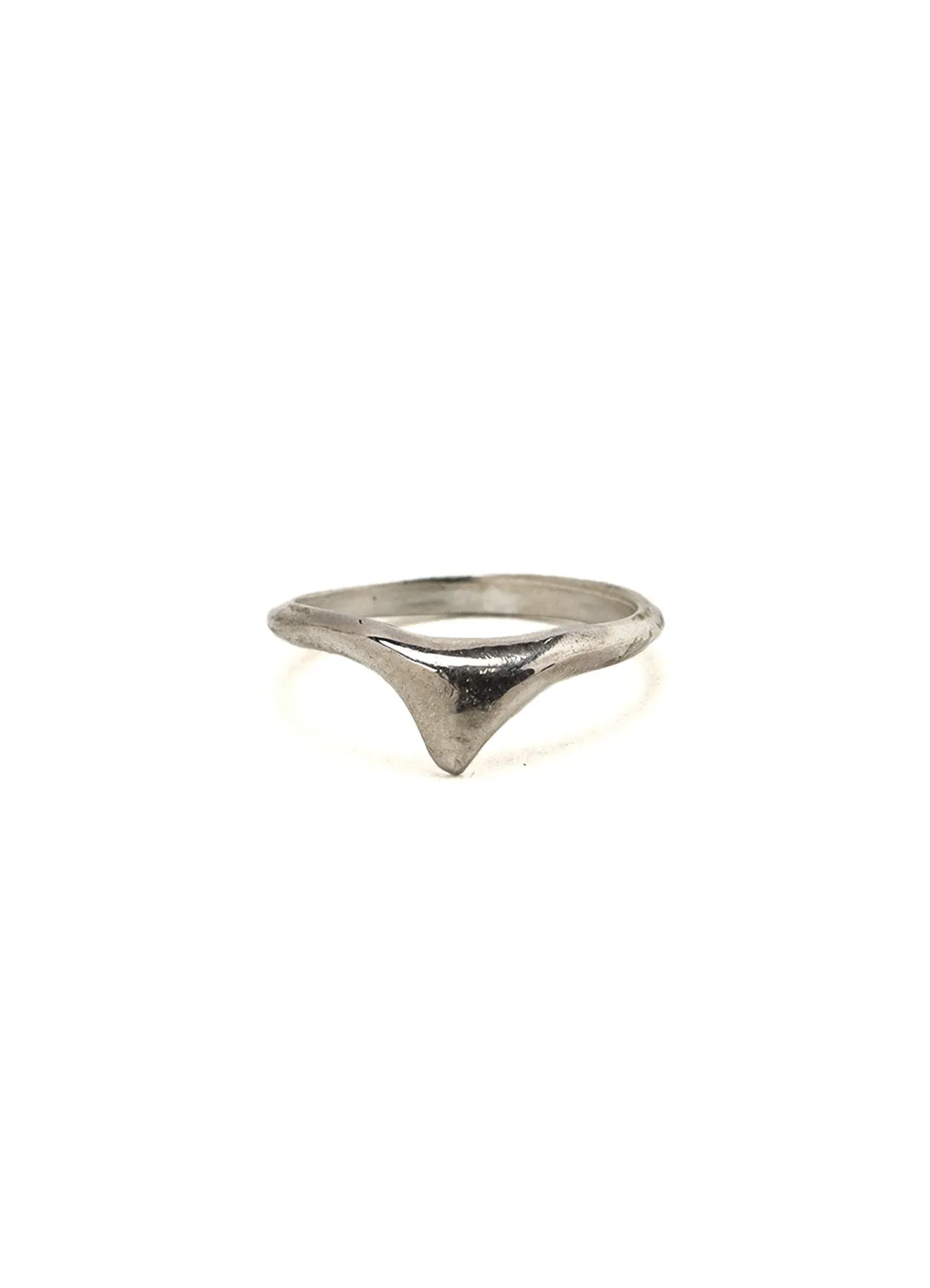 SILVER925 SHARK TOOTH RING sold by Yohji Yamamoto product image thumbnail 3