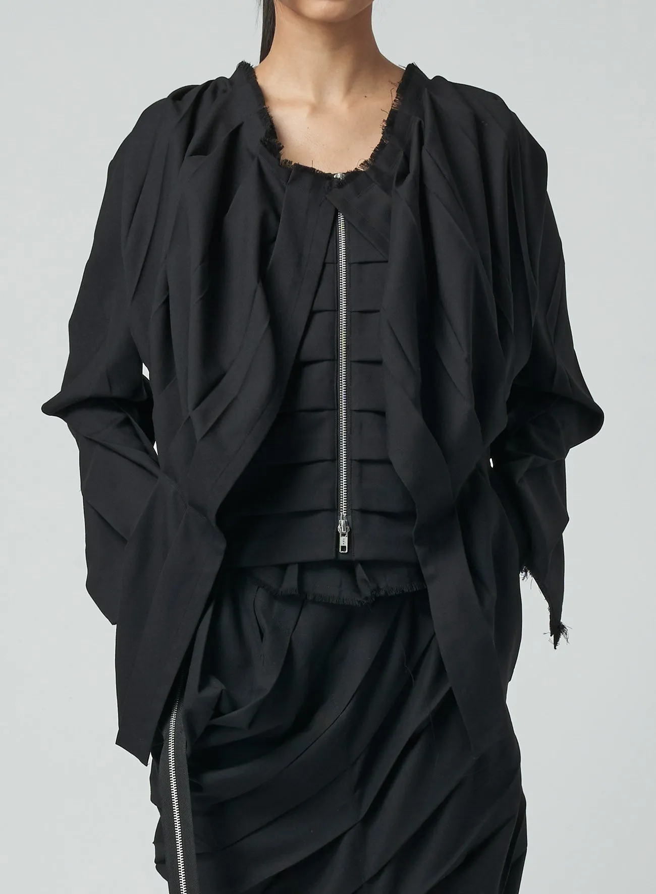 WOOL/POLYESTER SERGE PLEATED JACKET sold by Yohji Yamamoto product image thumbnail 5