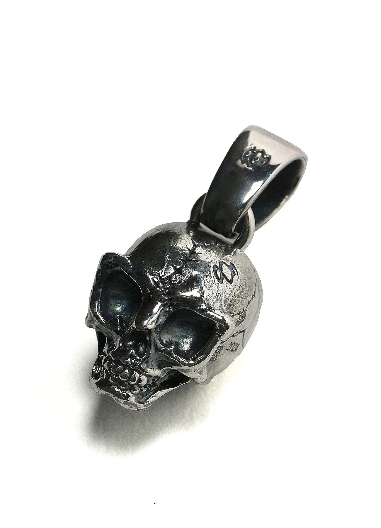 SILVER 950 ALIENSKULL PENDANT TOP sold by Yohji Yamamoto product image thumbnail 2