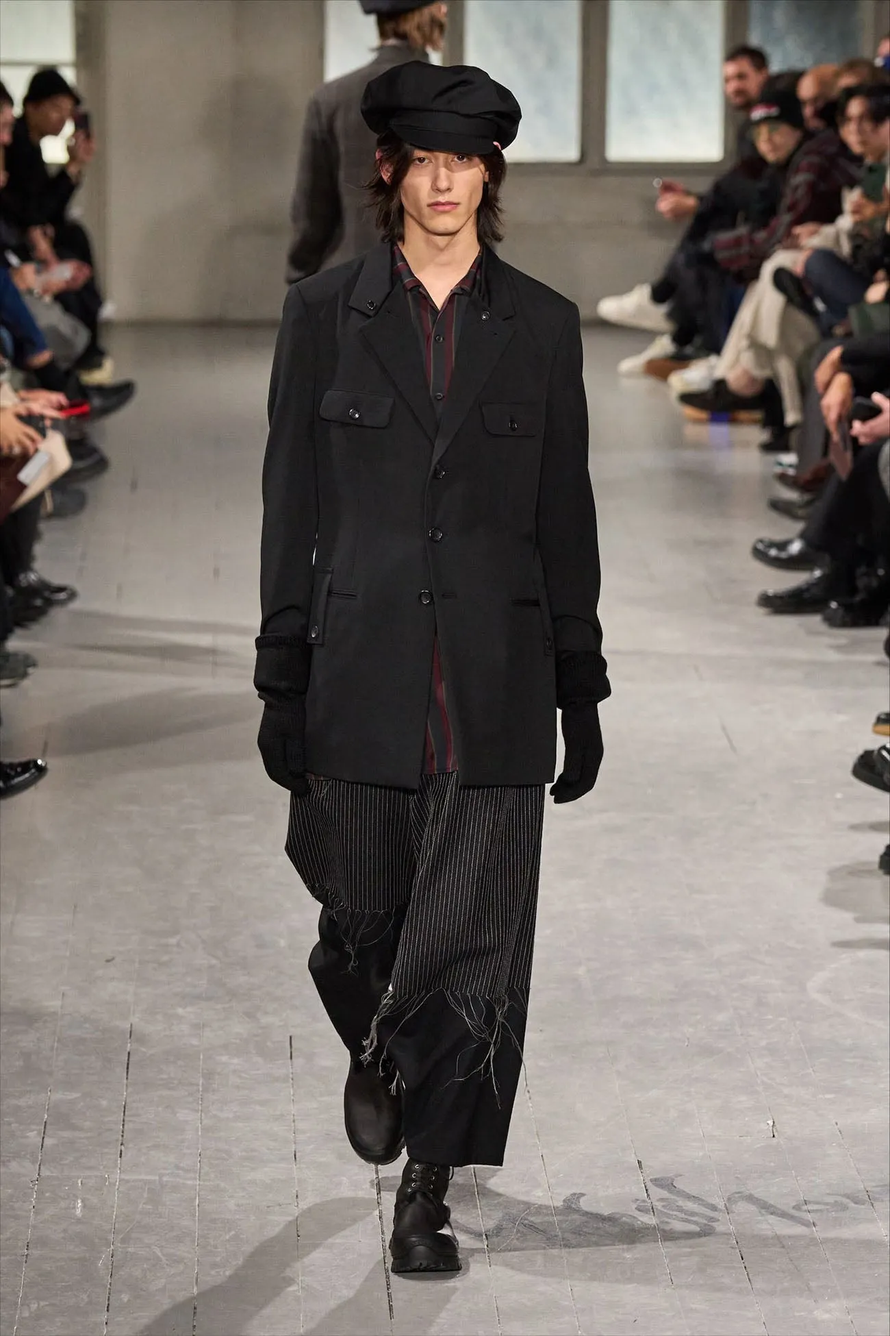 5G/WOOL PANTSLAIN STITCH LONG KNITTED GLOVES sold by Yohji Yamamoto product image thumbnail 2