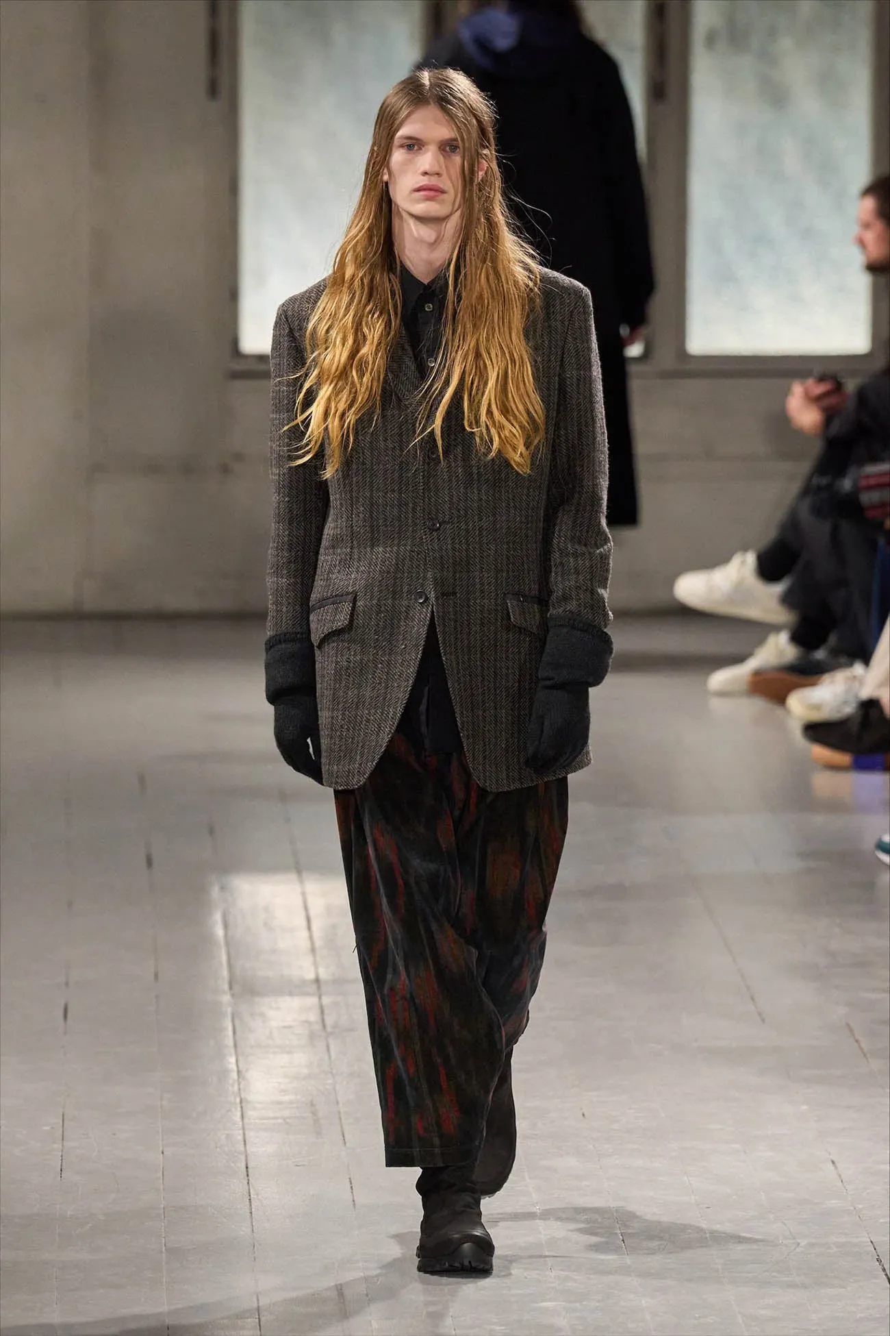 5G/WOOL PANTSLAIN STITCH LONG KNITTED GLOVES sold by Yohji Yamamoto product image thumbnail 2