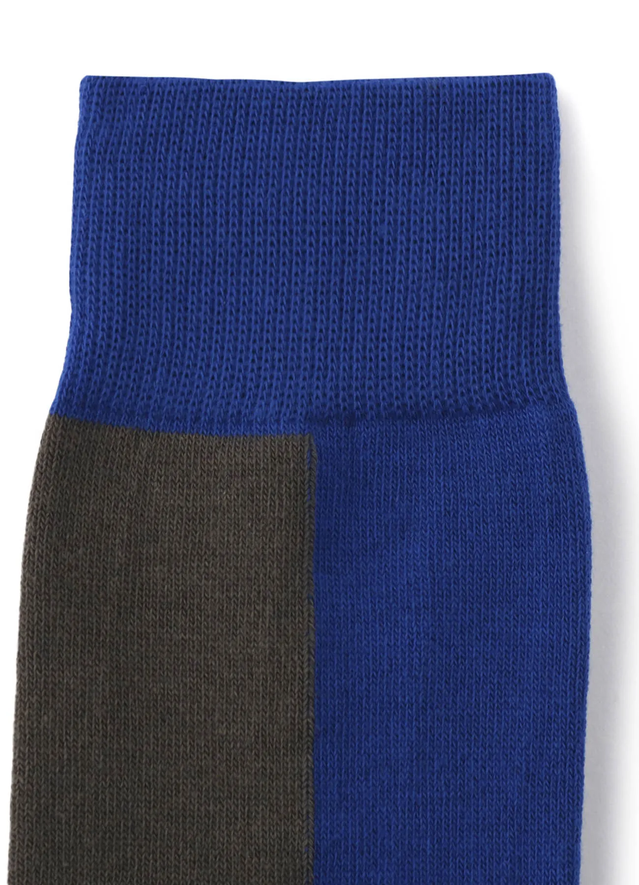 FRONT AND BACK TWO COLOR SOCKS sold by Yohji Yamamoto product image thumbnail 4