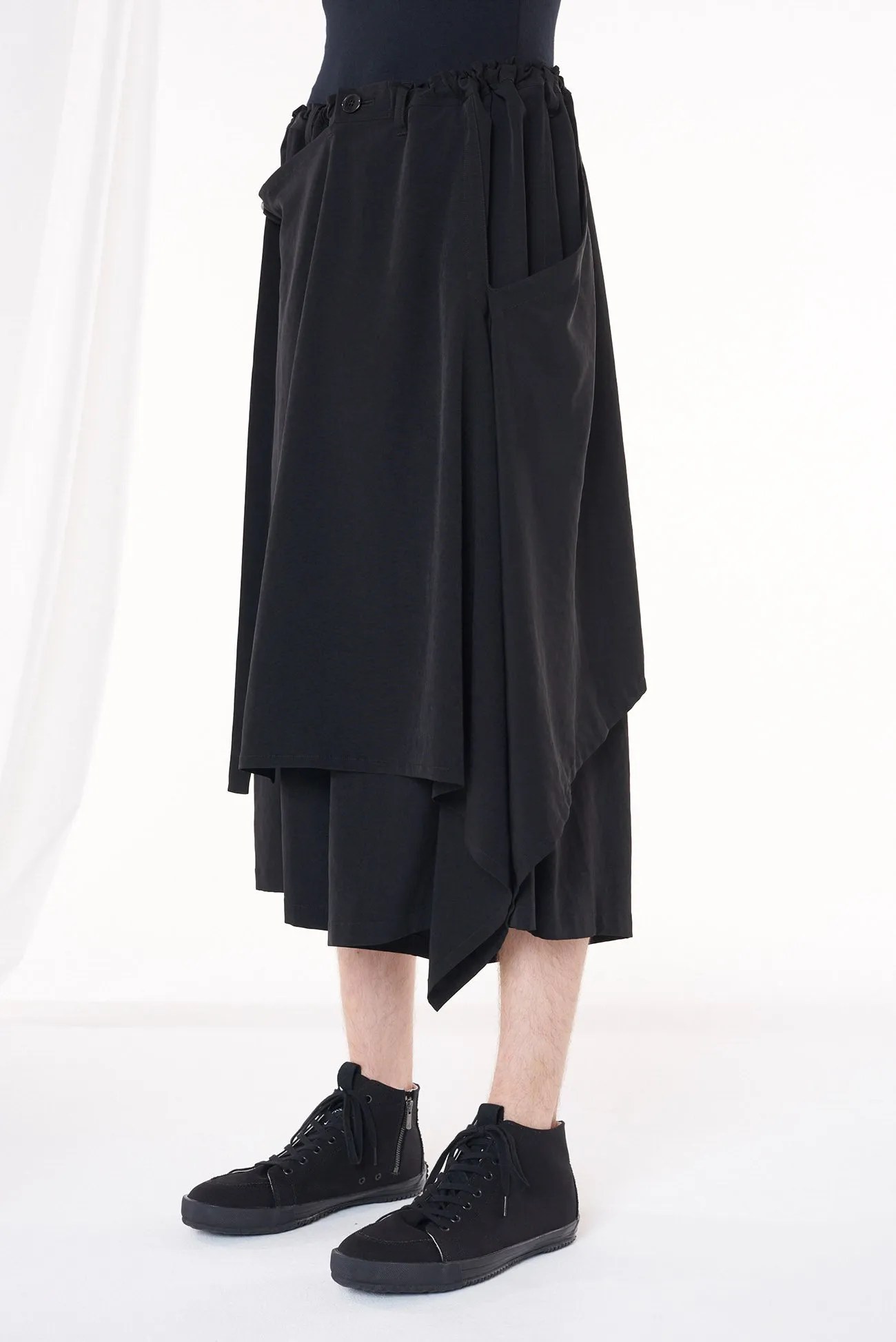 CREPE de CHINE FLARED WRAP PANTS sold by Yohji Yamamoto product image thumbnail 3