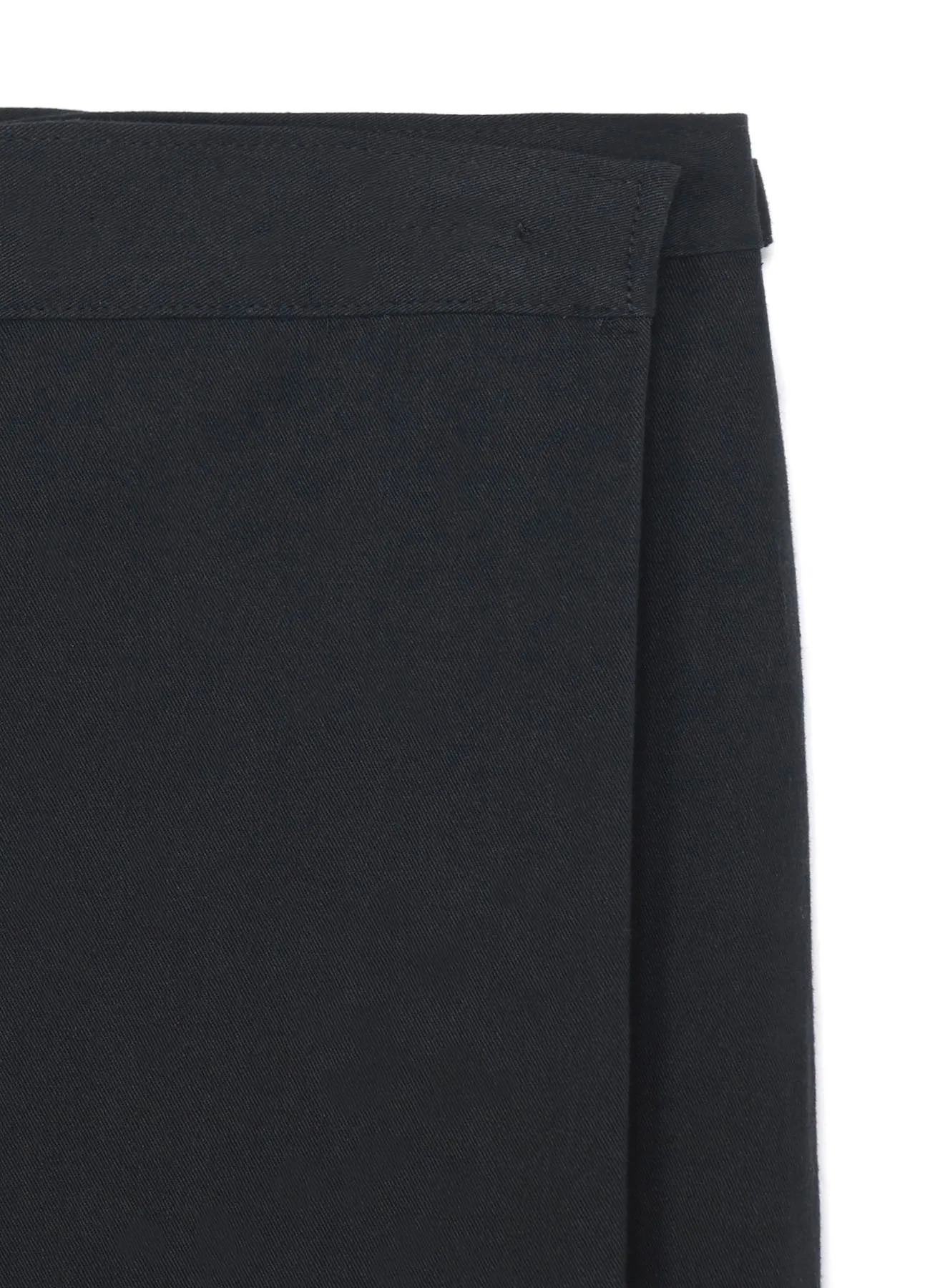 COTTON TWILL R PLEATED WRAP SKIRT sold by Yohji Yamamoto product image thumbnail 4