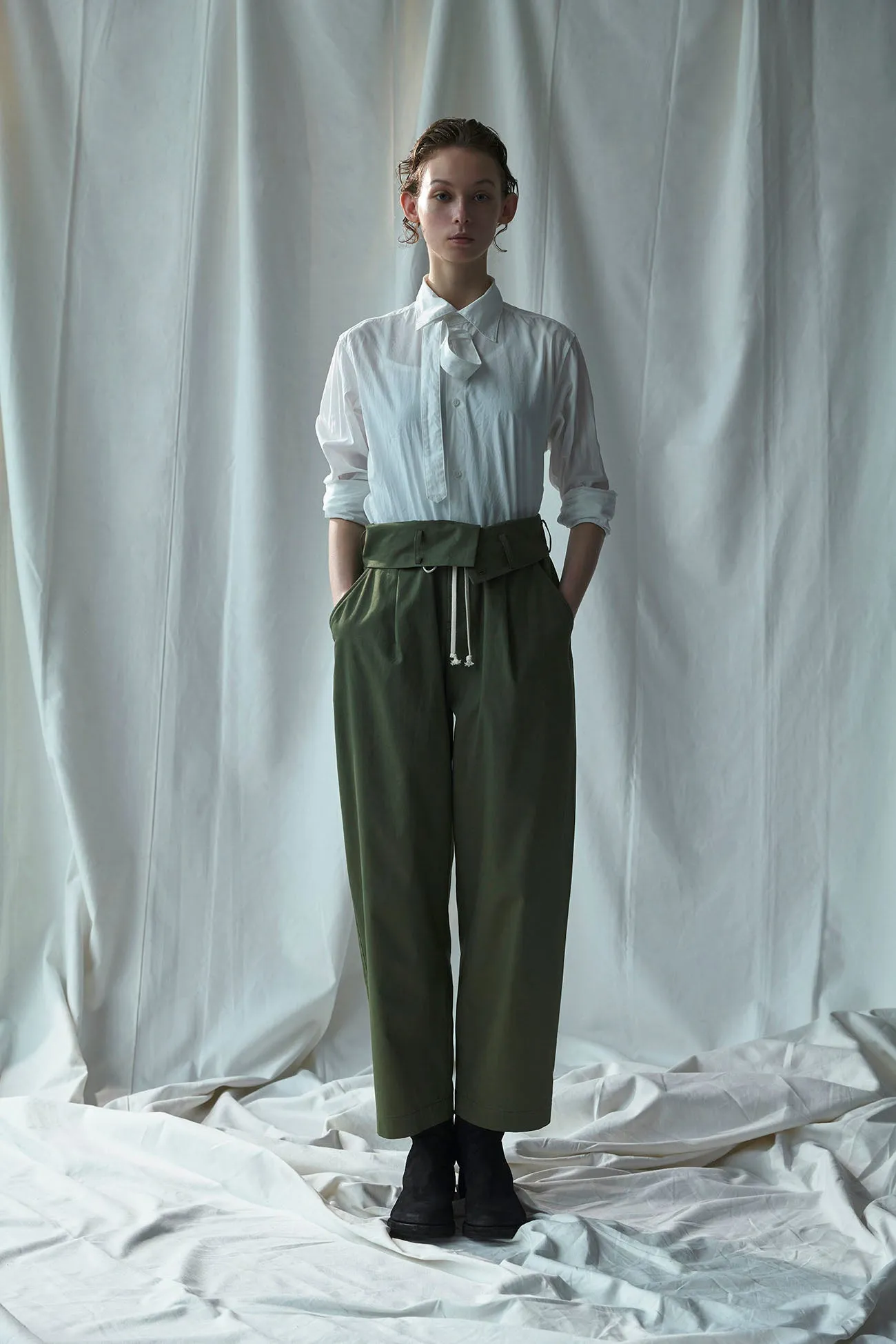 POPLIN R-HIGH WAIST PANTS sold by Yohji Yamamoto product image thumbnail 2