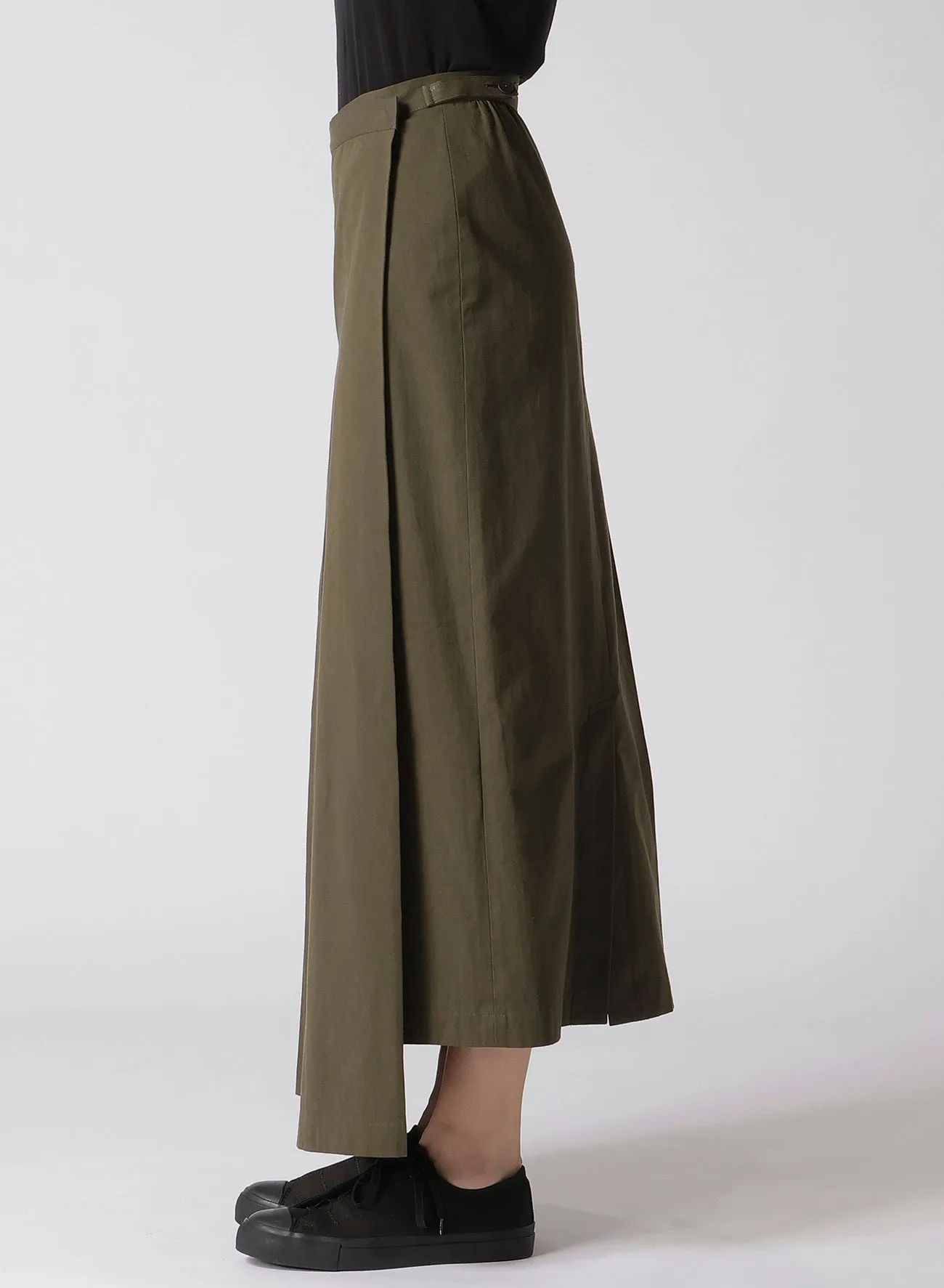 COTTON TWILL R PLEATED WRAP SKIRT sold by Yohji Yamamoto product image thumbnail 4