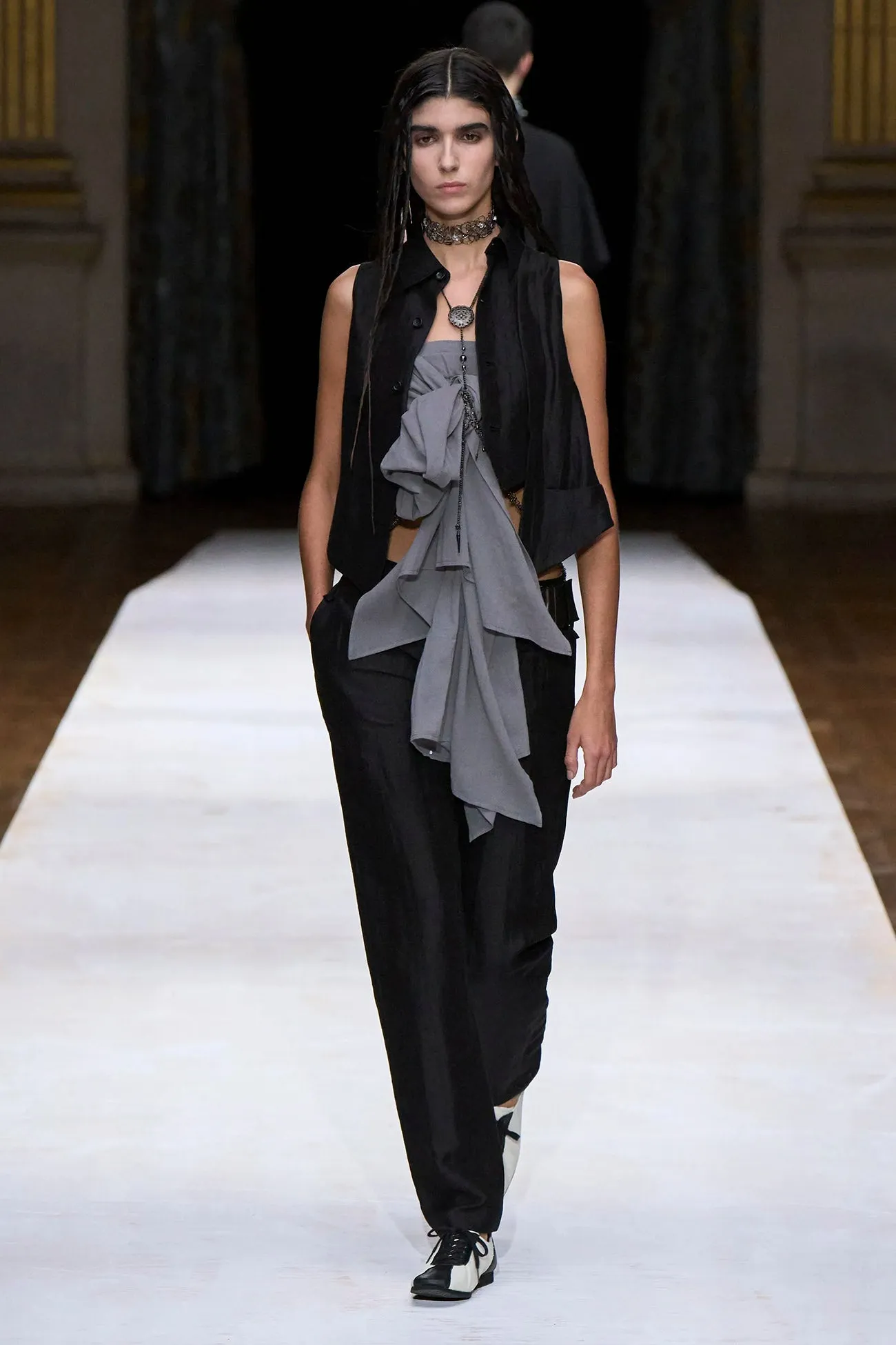 HIGH TWISTED GABARDINE LOW-RISE BELTED PANTS sold by Yohji Yamamoto product image thumbnail 2