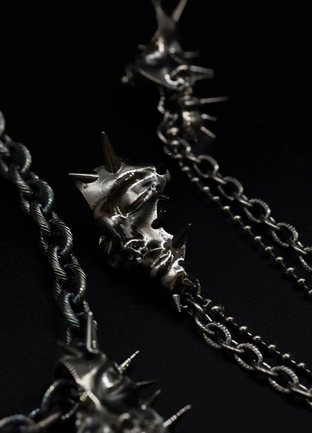 BRASS GUNMETAL SPIKE NOIR BROOCH sold by Yohji Yamamoto product image thumbnail 2