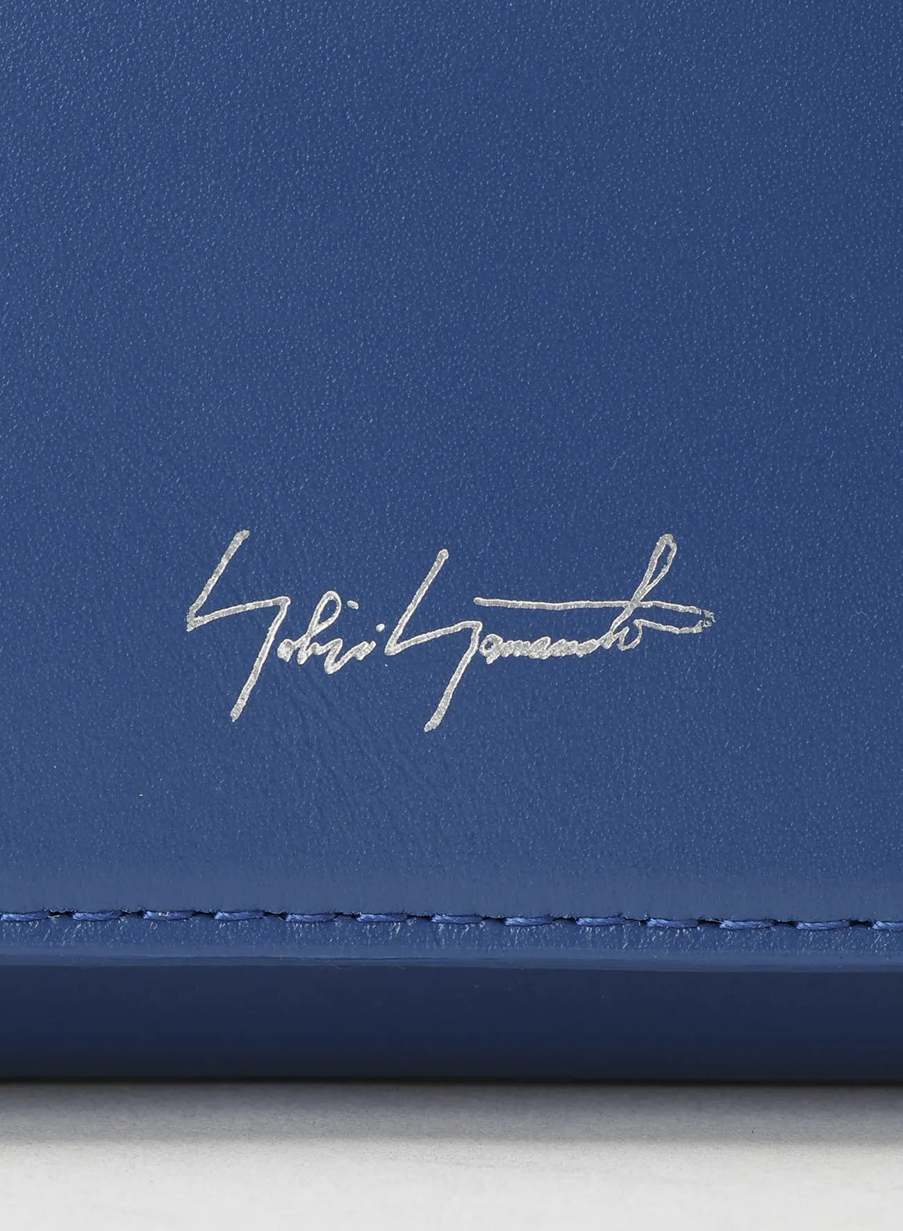 Compact sold by Yohji Yamamoto product image thumbnail 5