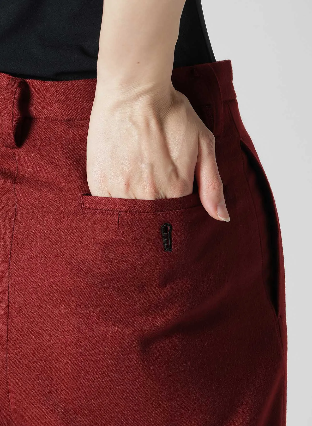 2/60 HIGH COUNT FLANNEL PIN TUCKED SLIM PANTS sold by Yohji Yamamoto product image thumbnail 5