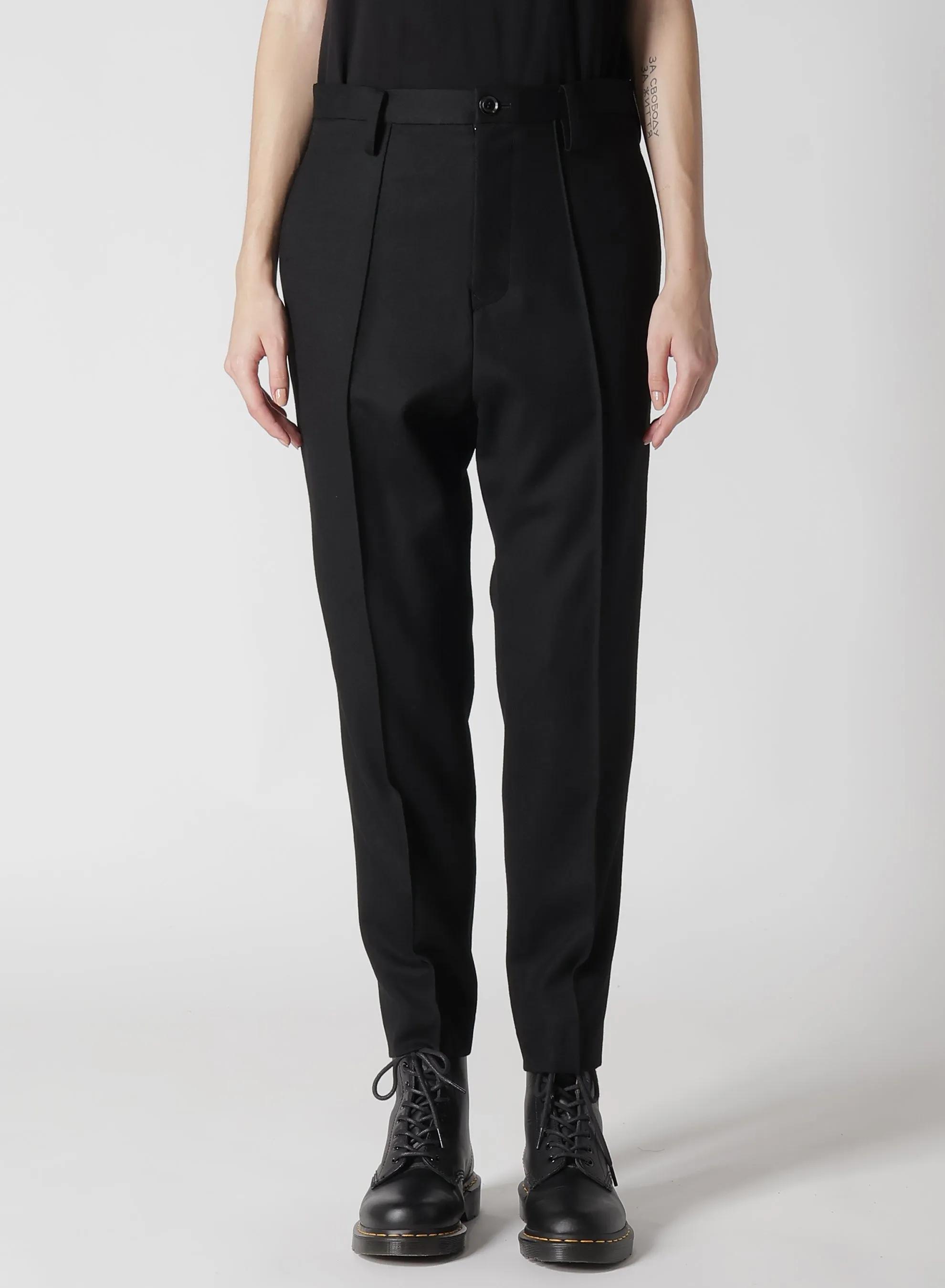 2/60 HIGH COUNT FLANNEL PIN TUCKED SLIM PANTS sold by Yohji Yamamoto product image thumbnail 4