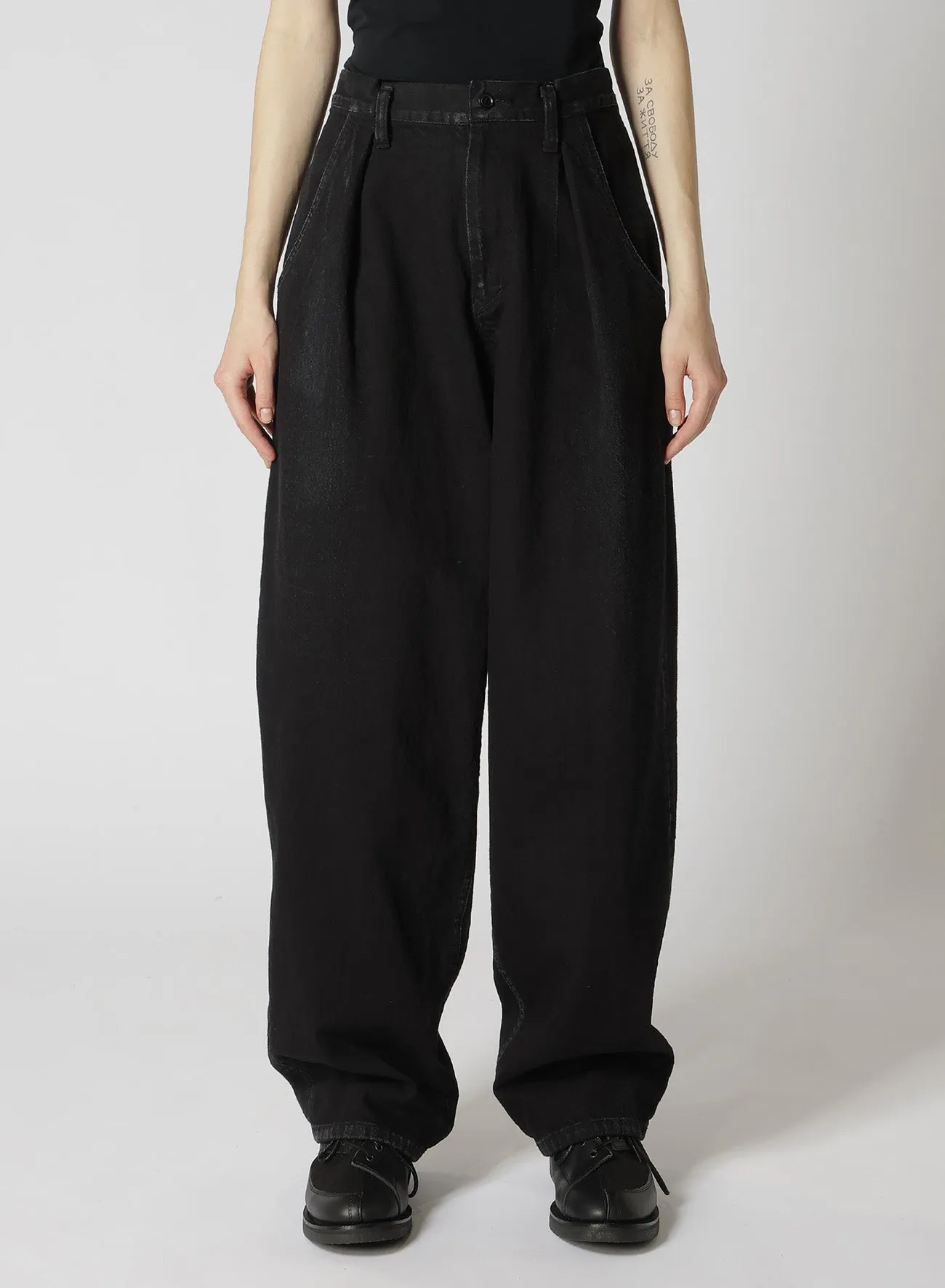 10OZ DENIM SINGLE-PLEATED WIDE LEG PANTS sold by Yohji Yamamoto product image thumbnail 4