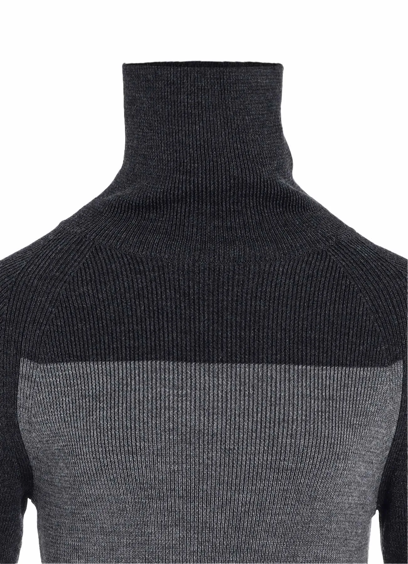 STANDARD WOOL WOSHABLE PLAIN STITCH SIDE TUETLE LONG TURTLE KNITWEAR sold by Yohji Yamamoto product image thumbnail 5
