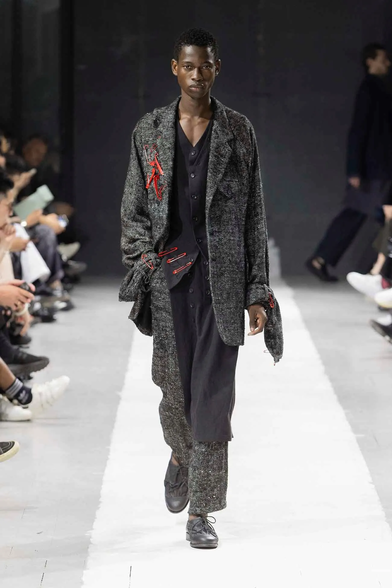 WILD SILK A-WILD SILK BELT PANTS sold by Yohji Yamamoto product image thumbnail 2