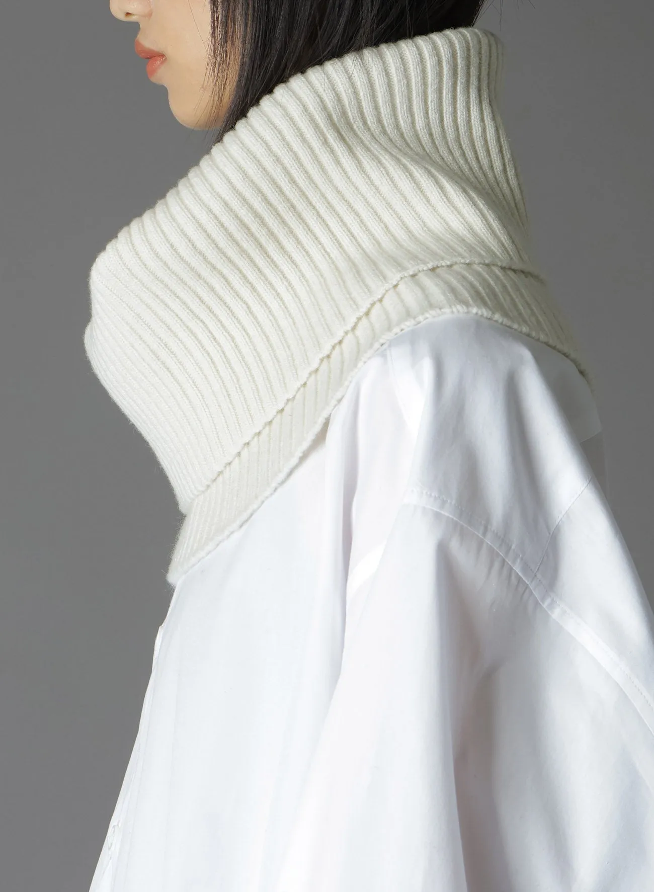 CASHMERE/EXTRA SUPER FINE WOOL ZIPPER NECK WARMERS sold by Yohji Yamamoto product image thumbnail 4