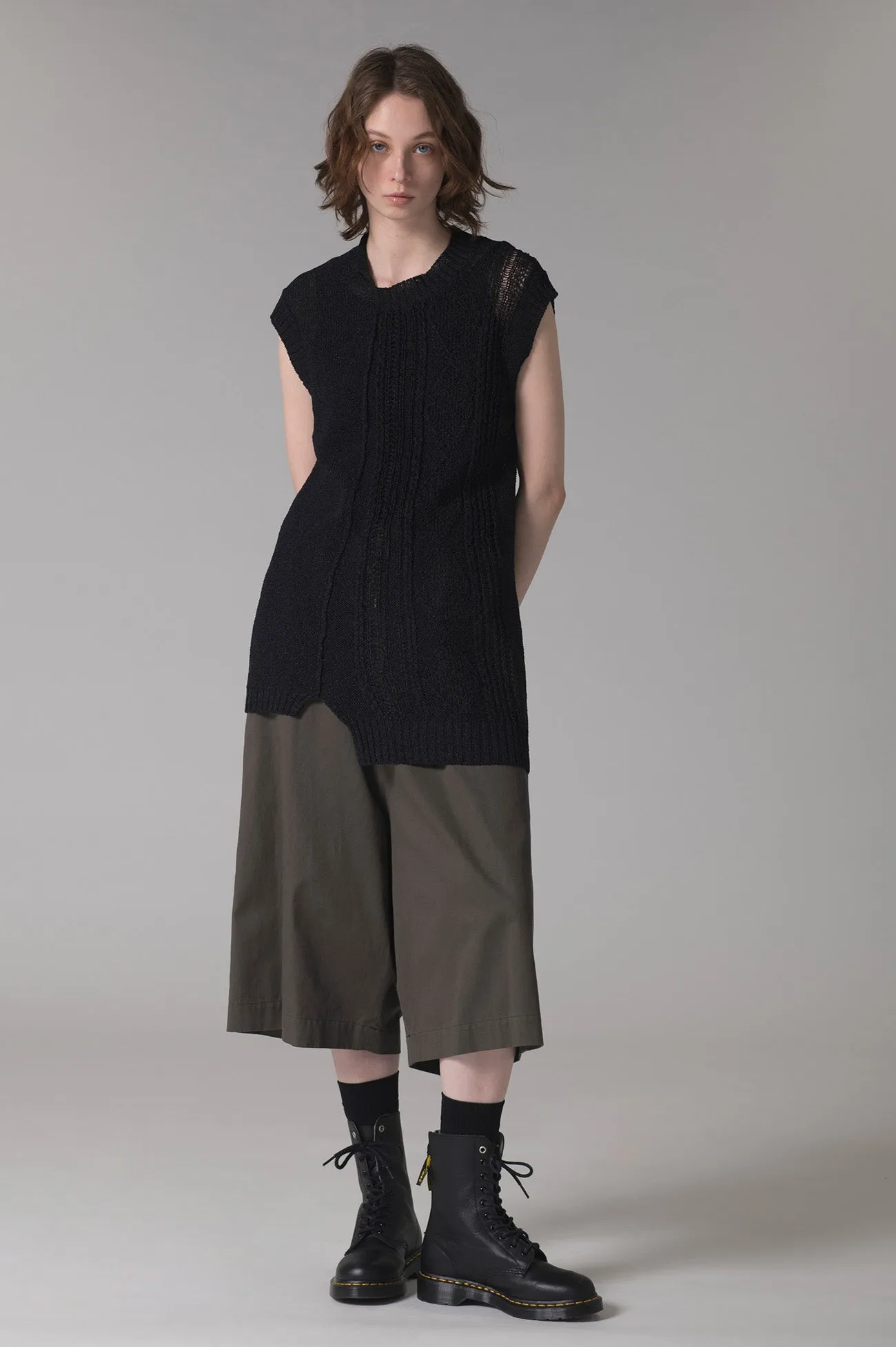 PLAIN STITCH x CABLE KNIT SLEEVELESS PULLOVER sold by Yohji Yamamoto product image thumbnail 4