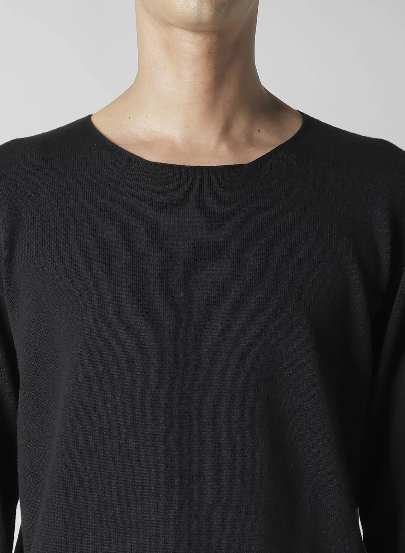ROUND NECK KNIT WITH EMBROIDERY sold by Yohji Yamamoto product image thumbnail 4