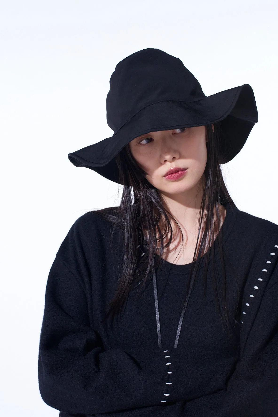 CREPE de CHINE LONG BRIM HAT sold by Yohji Yamamoto product image thumbnail 3