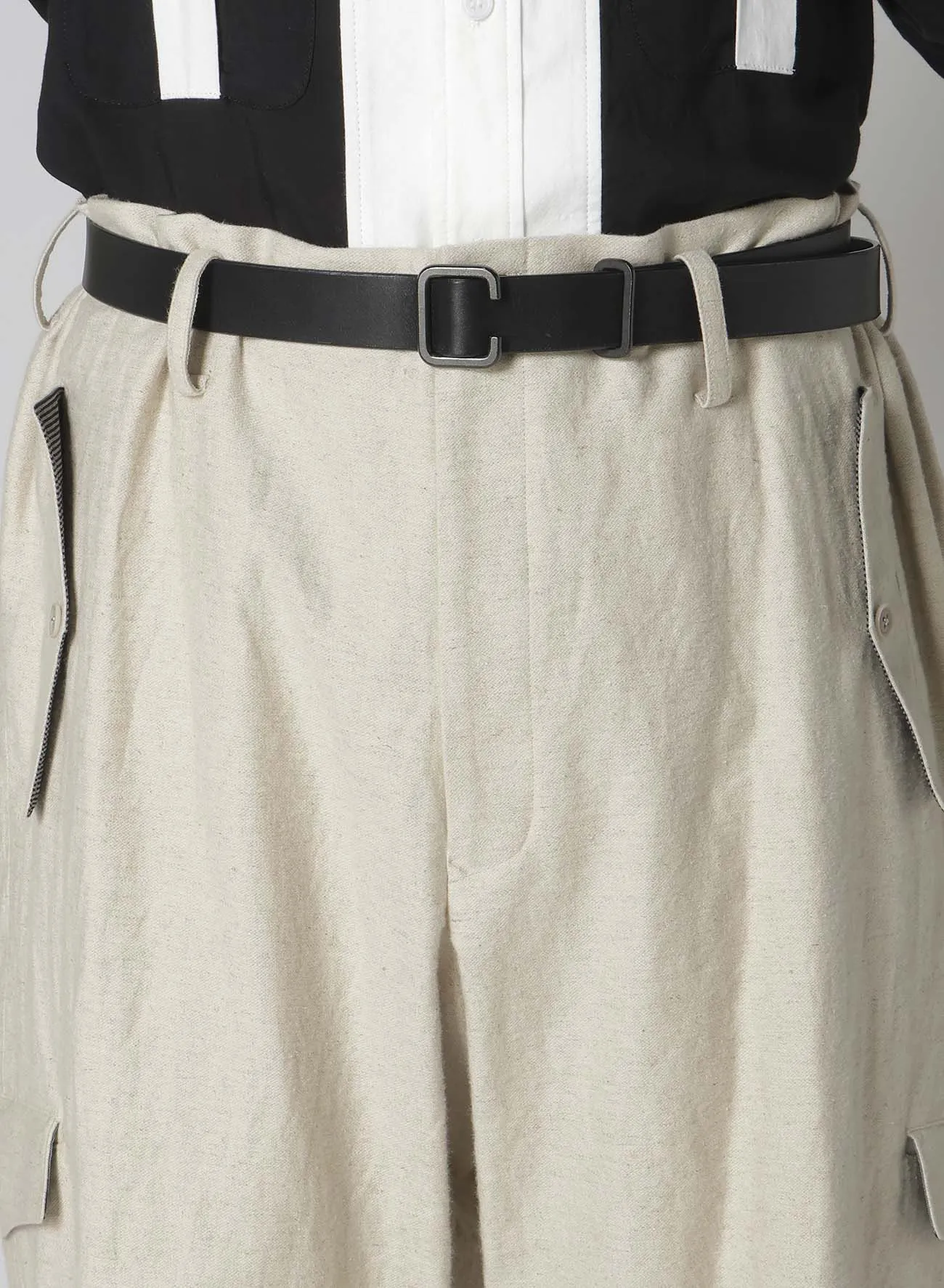 COTTON LINEN DOUBLE SATIN PANTS WITH FLAP POCKET sold by Yohji Yamamoto product image thumbnail 5