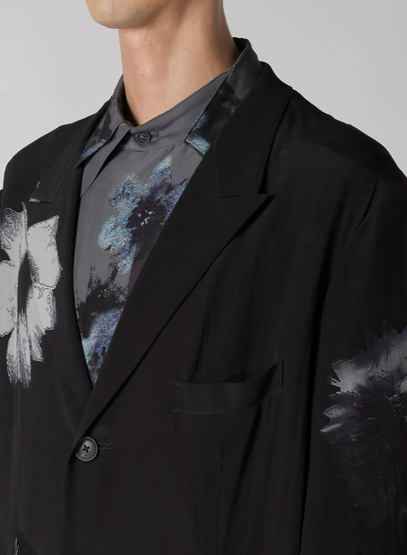 WHITE FLOWER PRINT SLIT JACKET sold by Yohji Yamamoto product image thumbnail 3