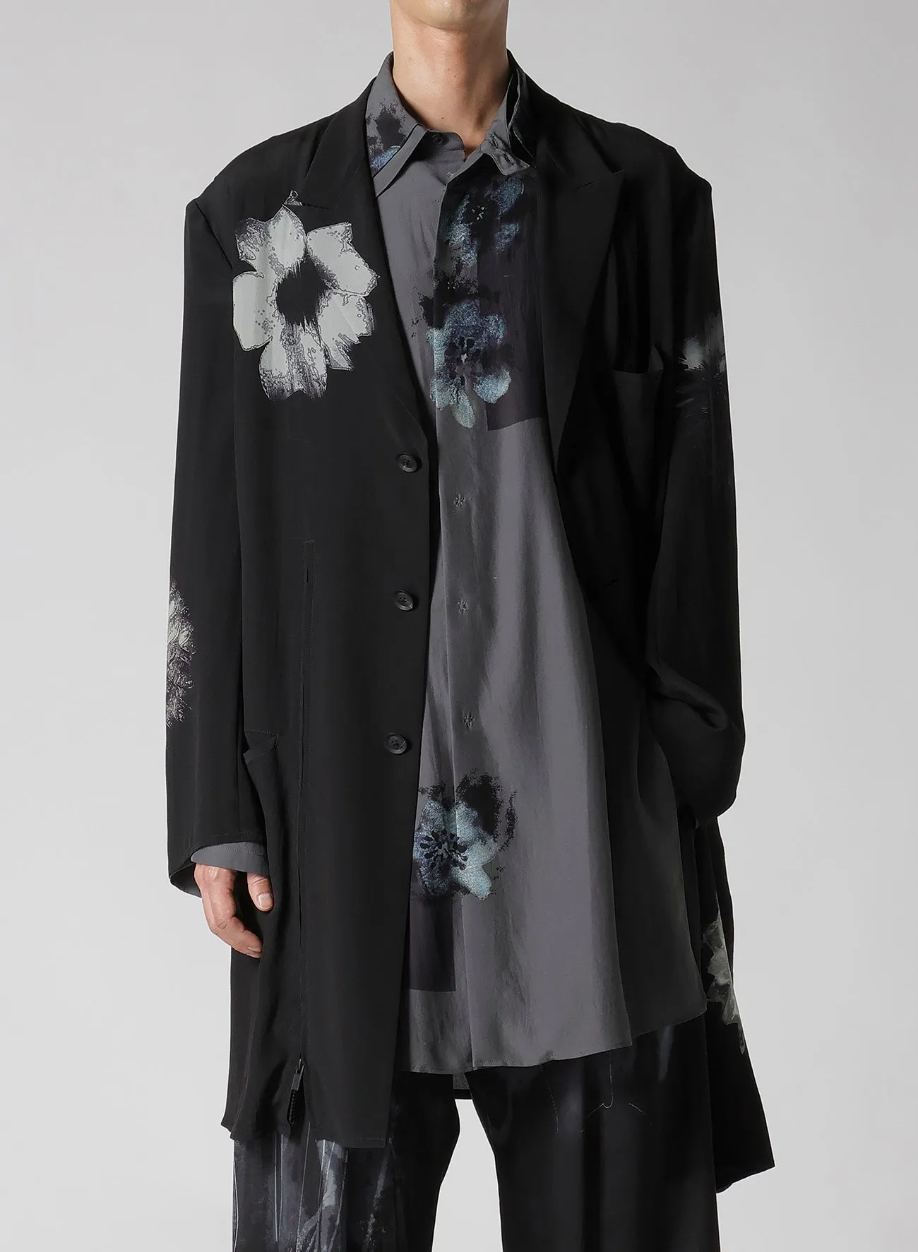 WHITE FLOWER PRINT SLIT JACKET sold by Yohji Yamamoto product image thumbnail 2