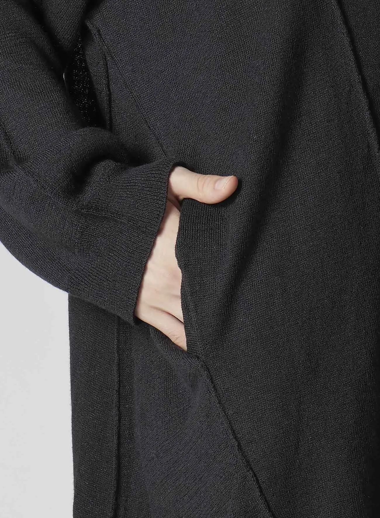 12G1P JERSEY UNEVEN LONG SLV sold by Yohji Yamamoto product image thumbnail 5