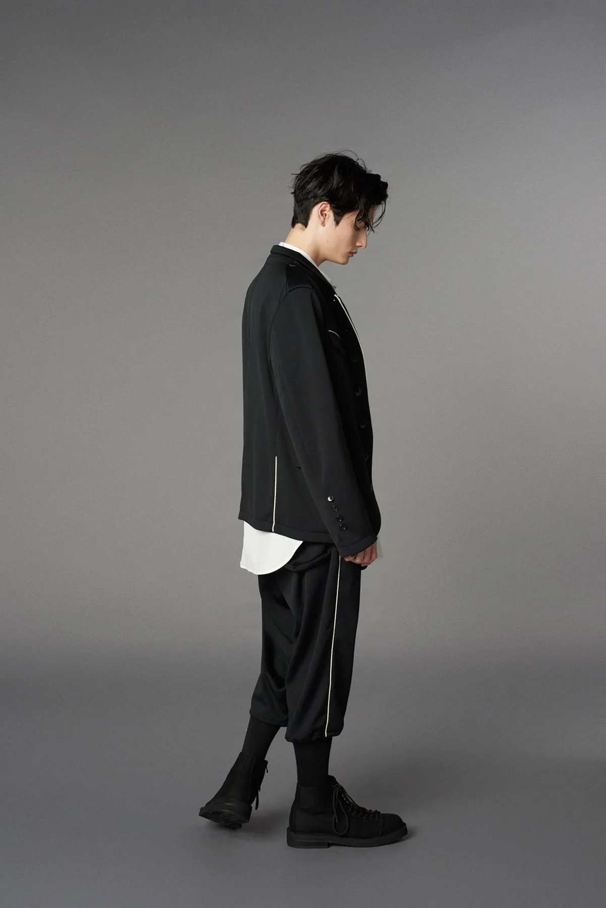 POLYESTER SMOOTH PIPING SHORT JACKET sold by Yohji Yamamoto product image thumbnail 4
