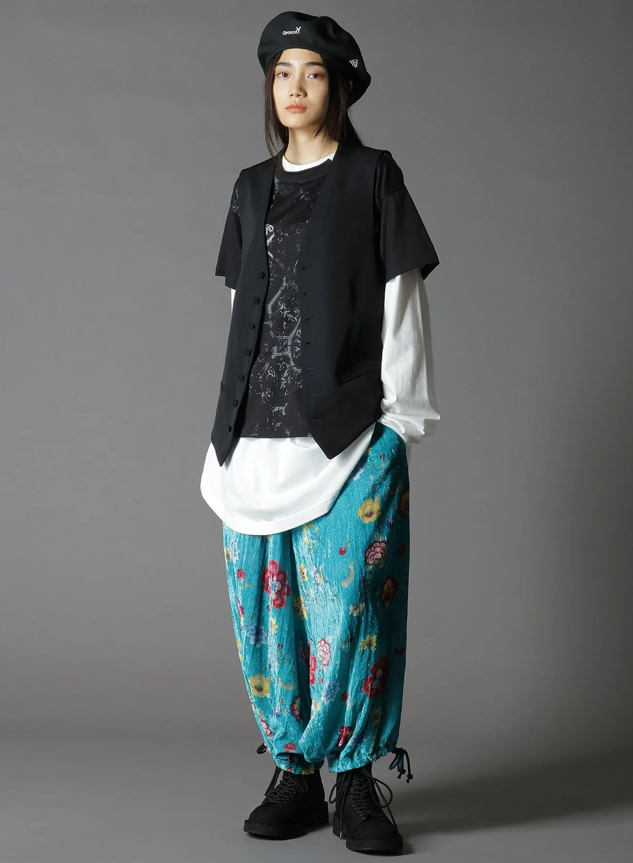 RAYON VELVET PRINT CHINESE FLOWER INSEAM BUTTON SAROUEL PANTS sold by Yohji Yamamoto product image thumbnail 2