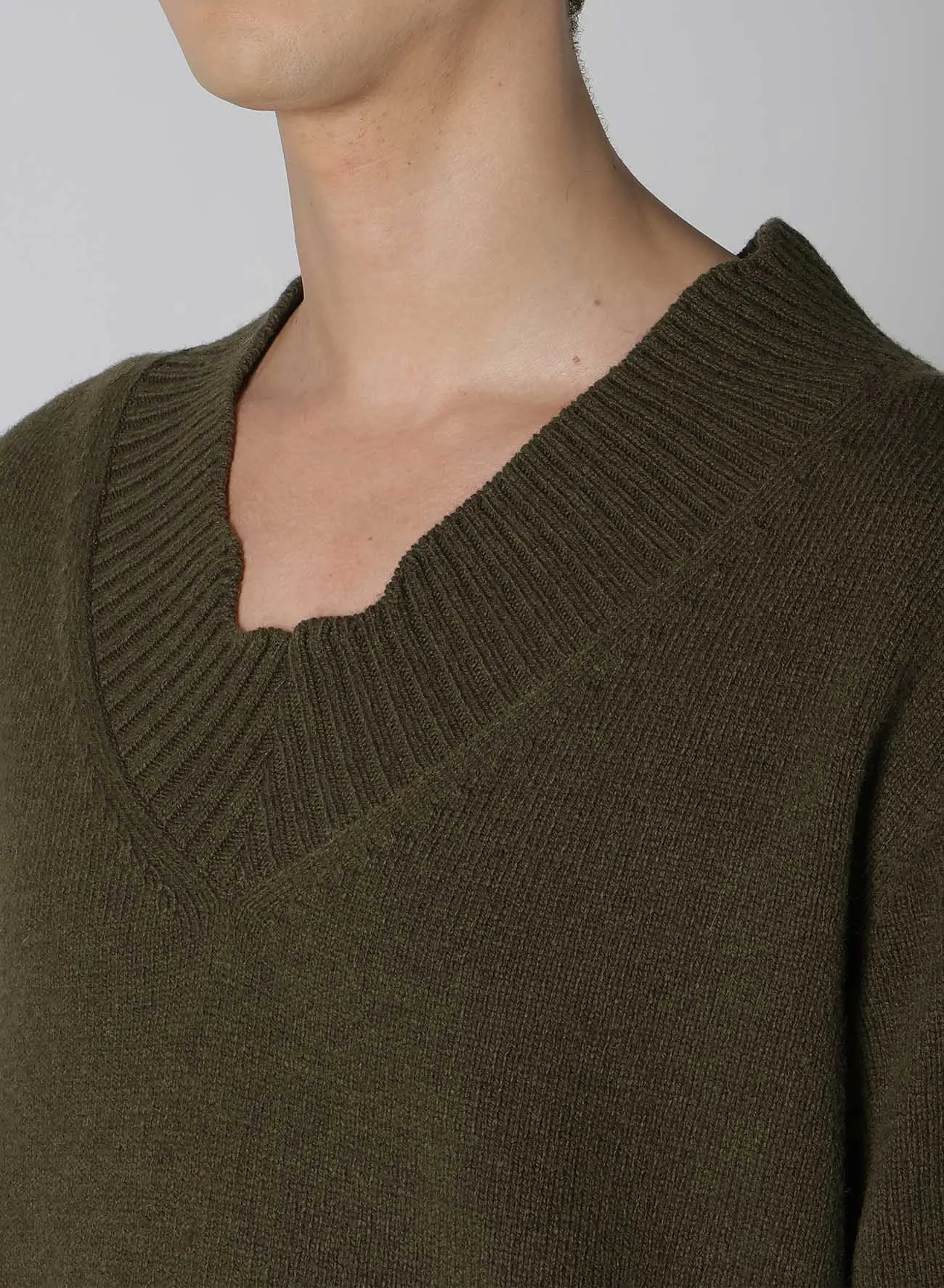 7G RIB V NECK KNIT sold by Yohji Yamamoto product image thumbnail 3