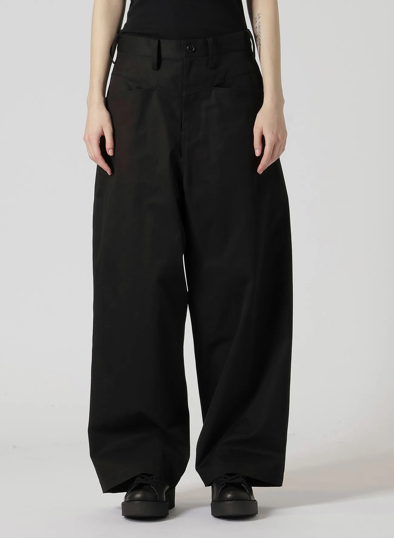 GABARDINE R-PEDAL P PANTS sold by Yohji Yamamoto product image thumbnail 2
