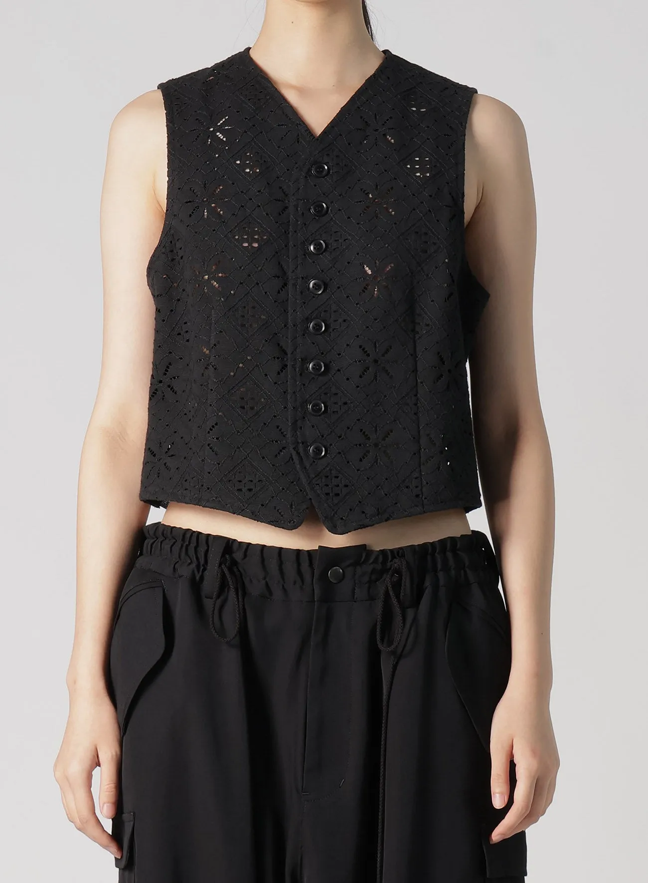 COTTON LACE SLEEVELESS VEST sold by Yohji Yamamoto product image thumbnail 4