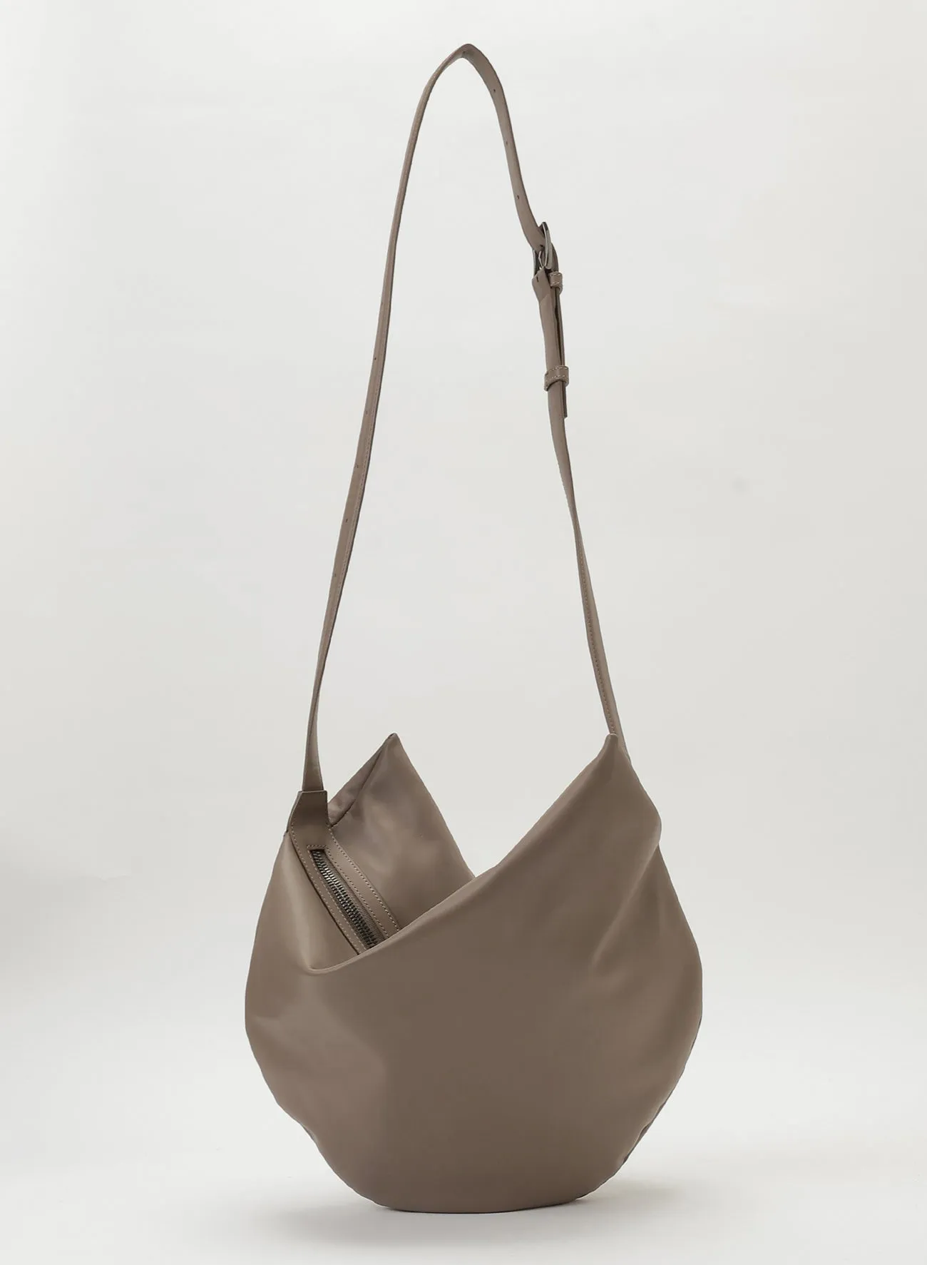 Round Shoulder(M) sold by Yohji Yamamoto product image thumbnail 5