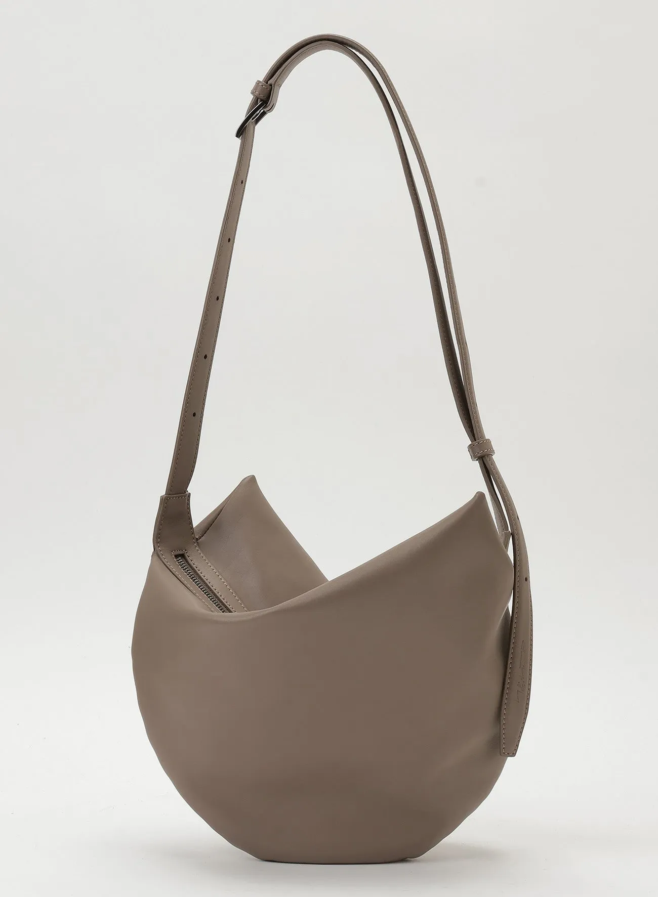 Round Shoulder(S) sold by Yohji Yamamoto product image thumbnail 5