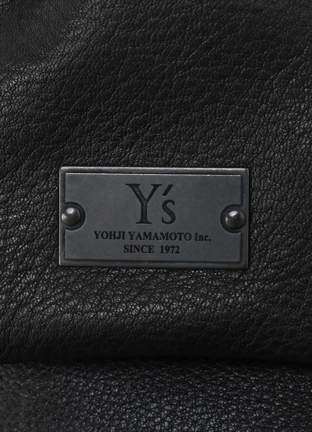 SOFT SHRINK LEATHER DOUBLE POUCH sold by Yohji Yamamoto product image thumbnail 5