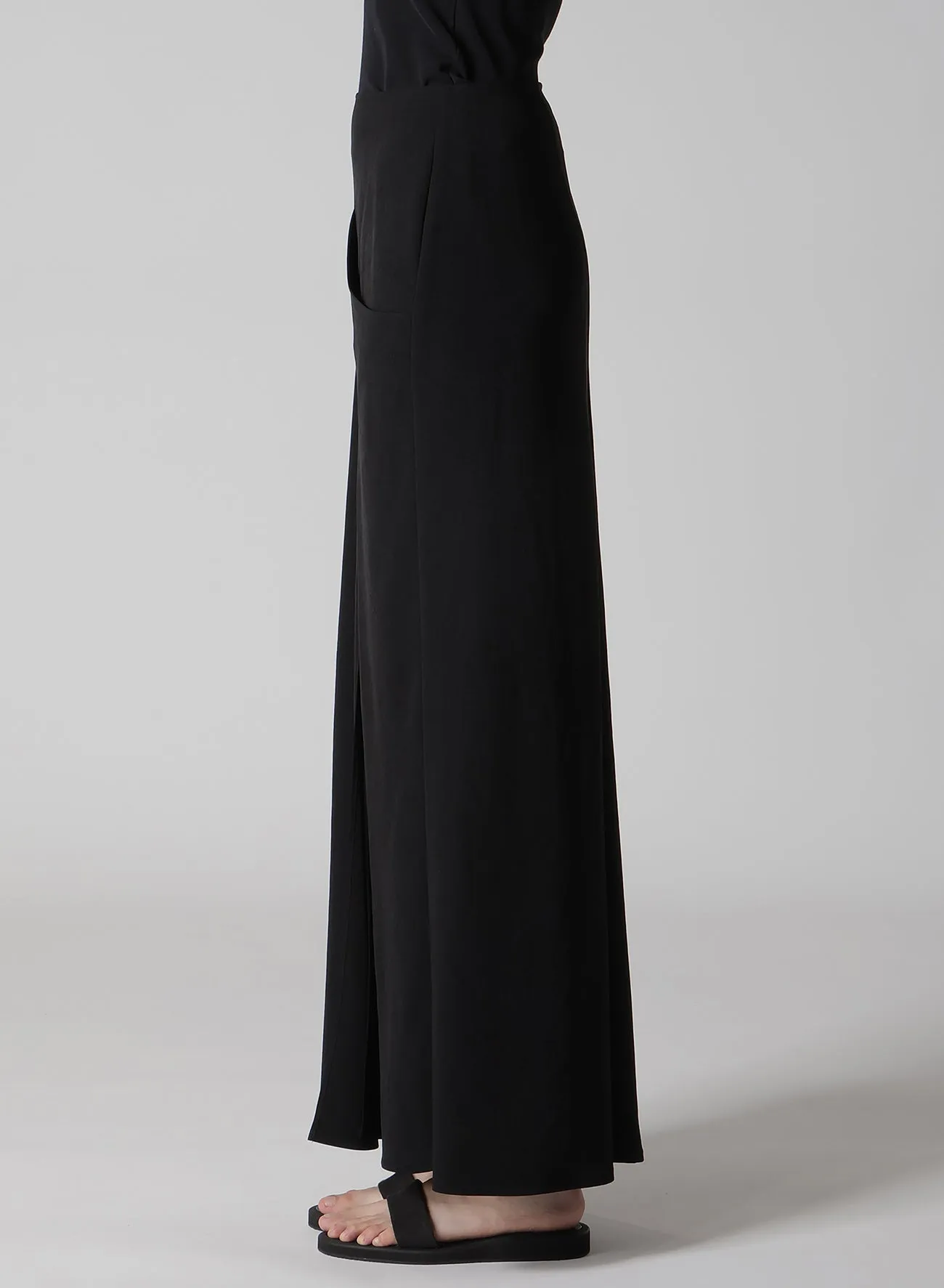 TA/PE CREPE DE CHINE L BIG POCKET DETAIL SKT sold by Yohji Yamamoto product image thumbnail 4