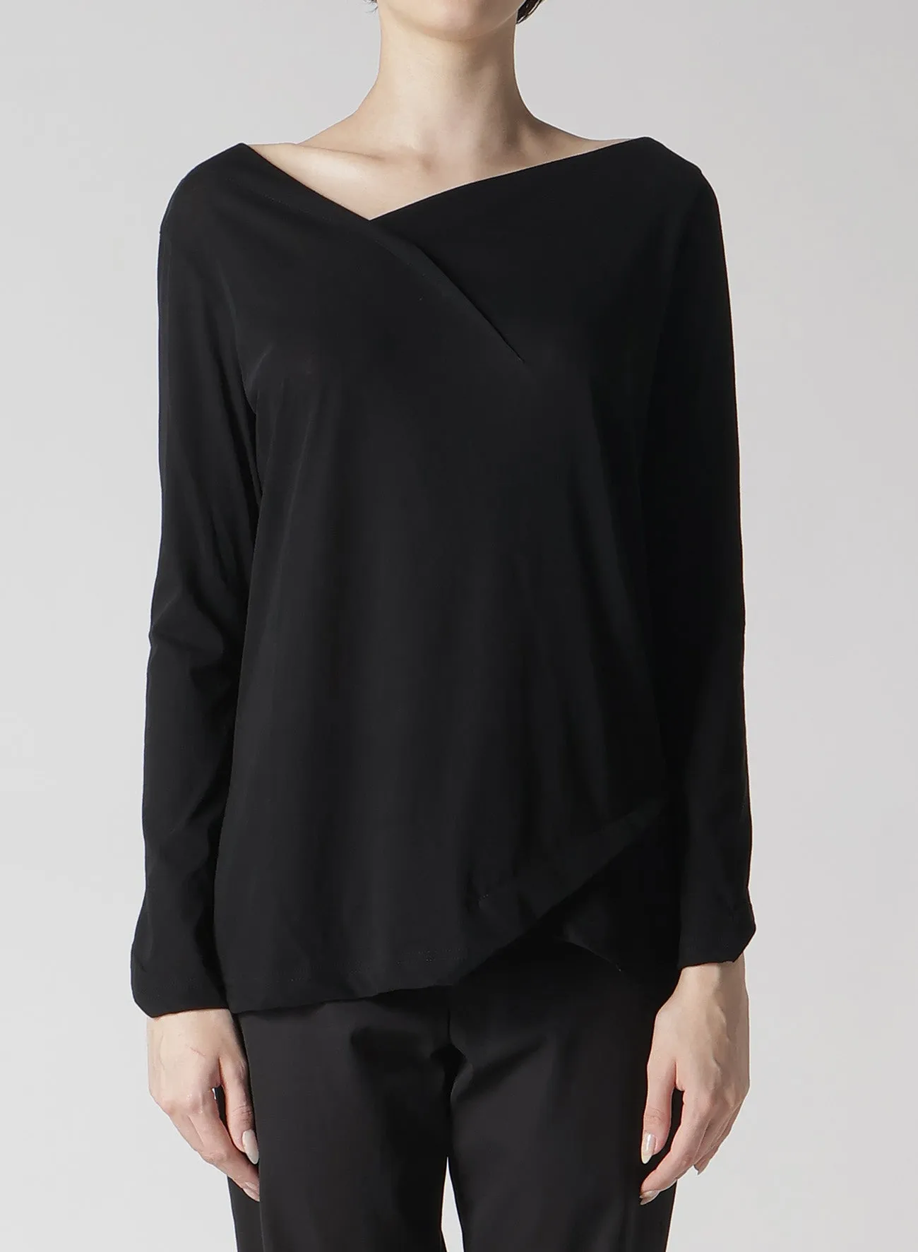 ULTIMA HIGH TWISTED JERSEY TUCK DETAIL LONG SLV T sold by Yohji Yamamoto product image thumbnail 2