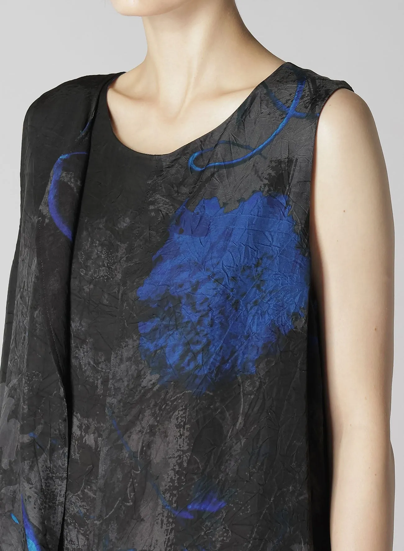 CUPRO TWILL ETHNIC FLOWER PRINT DRAPED BLOUSE sold by Yohji Yamamoto product image thumbnail 5