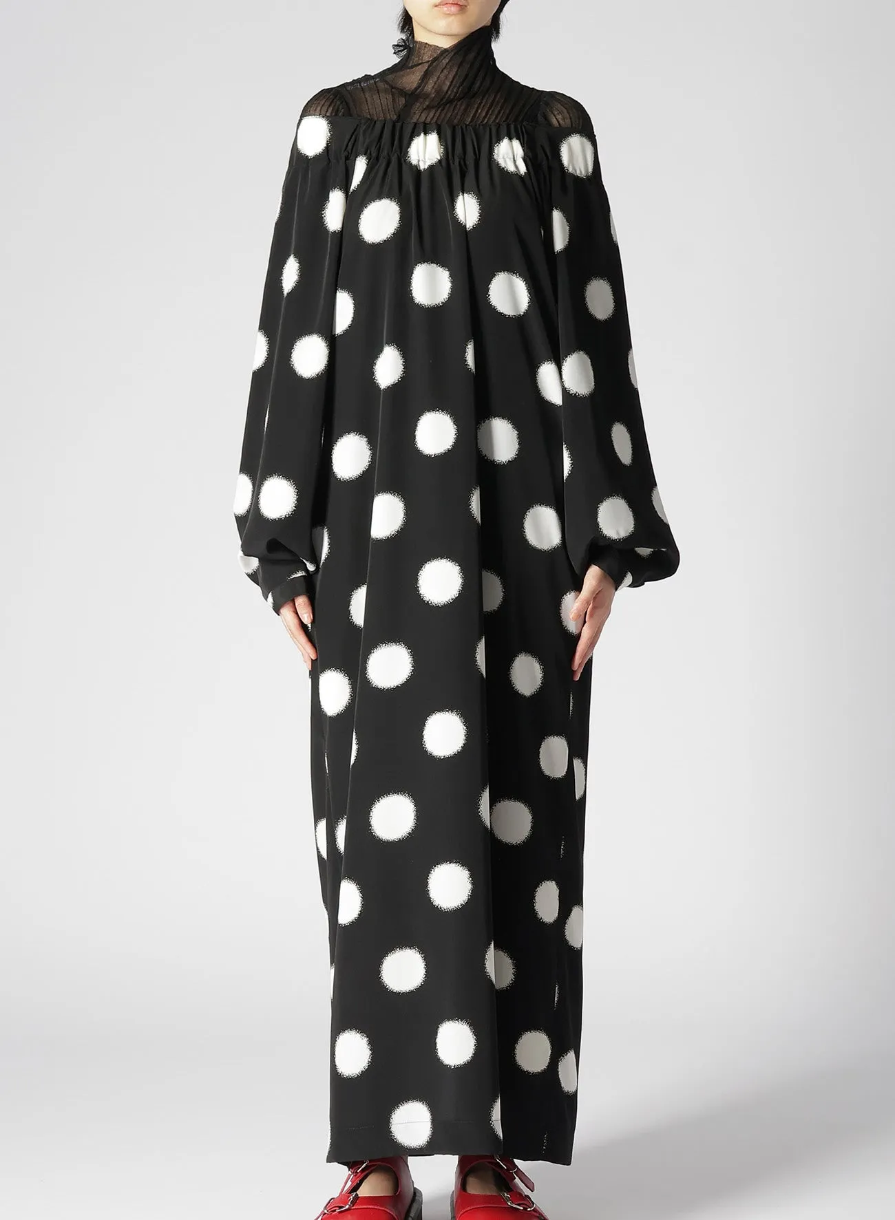 LARGE POLKA DOT CRAPE DE CHINE VOLUME DRESS sold by Yohji Yamamoto product image thumbnail 4