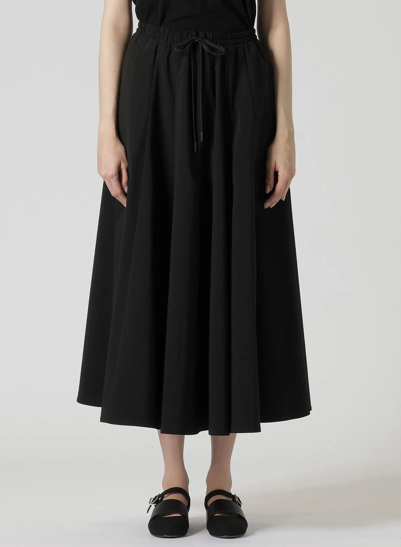 PE TAFFETA R-PANELED FLARE SKIRT sold by Yohji Yamamoto product image thumbnail 5