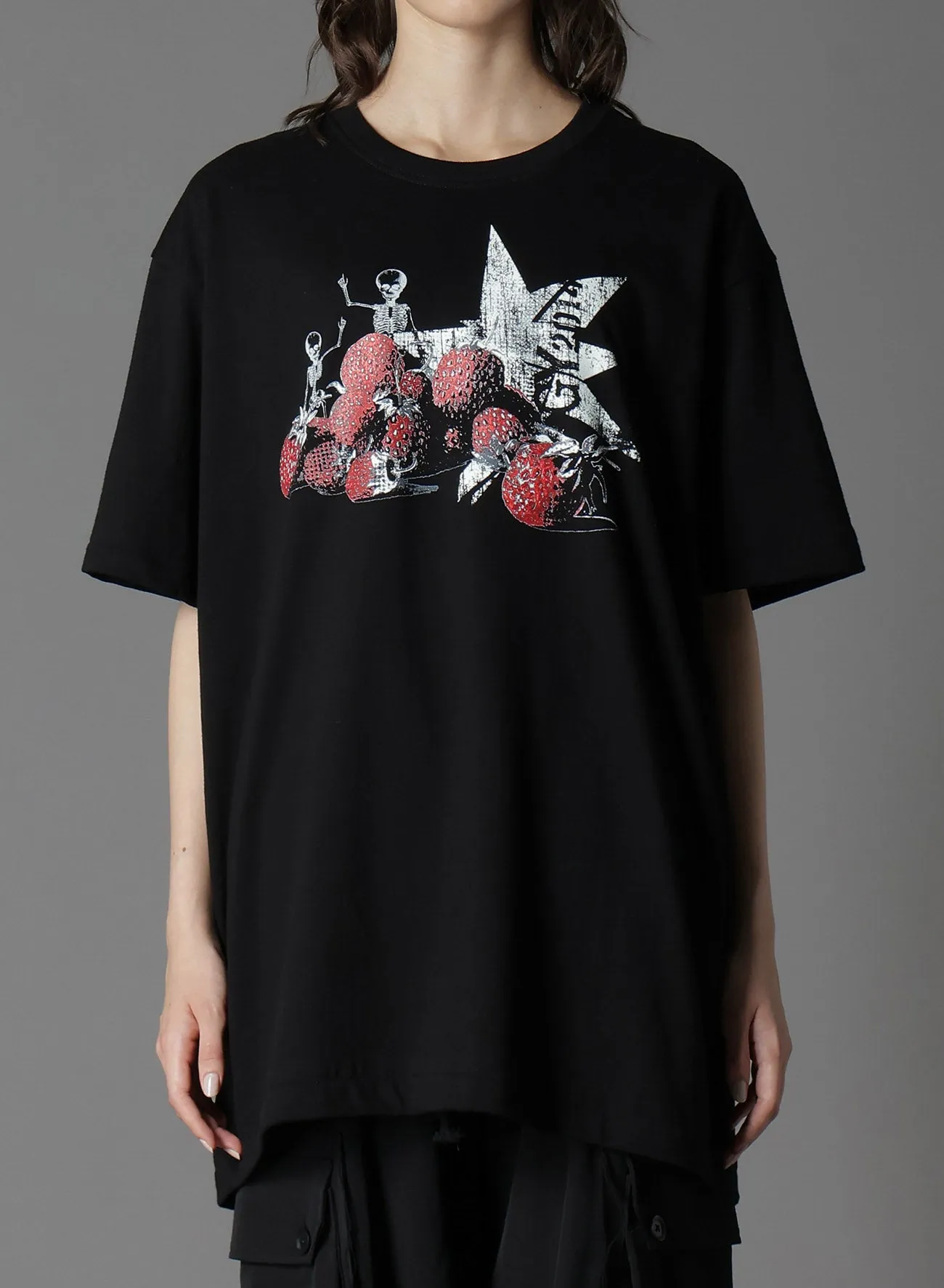 COTTON JERSEY SKULL STRAWBERRY T-SHIRT sold by Yohji Yamamoto product image thumbnail 5